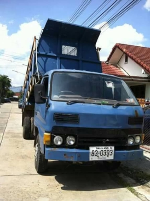ISUZU KS22ดัมพ์เครื่อง 100 ฝาขาว ขาย 250,00 - Truck2Hand.com