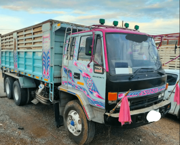10ล้อดั๊มพ์มือสอง ISUZU