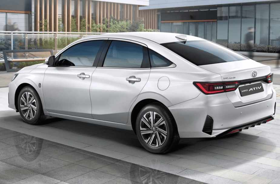 TOYOTA Yaris ATIV 2022