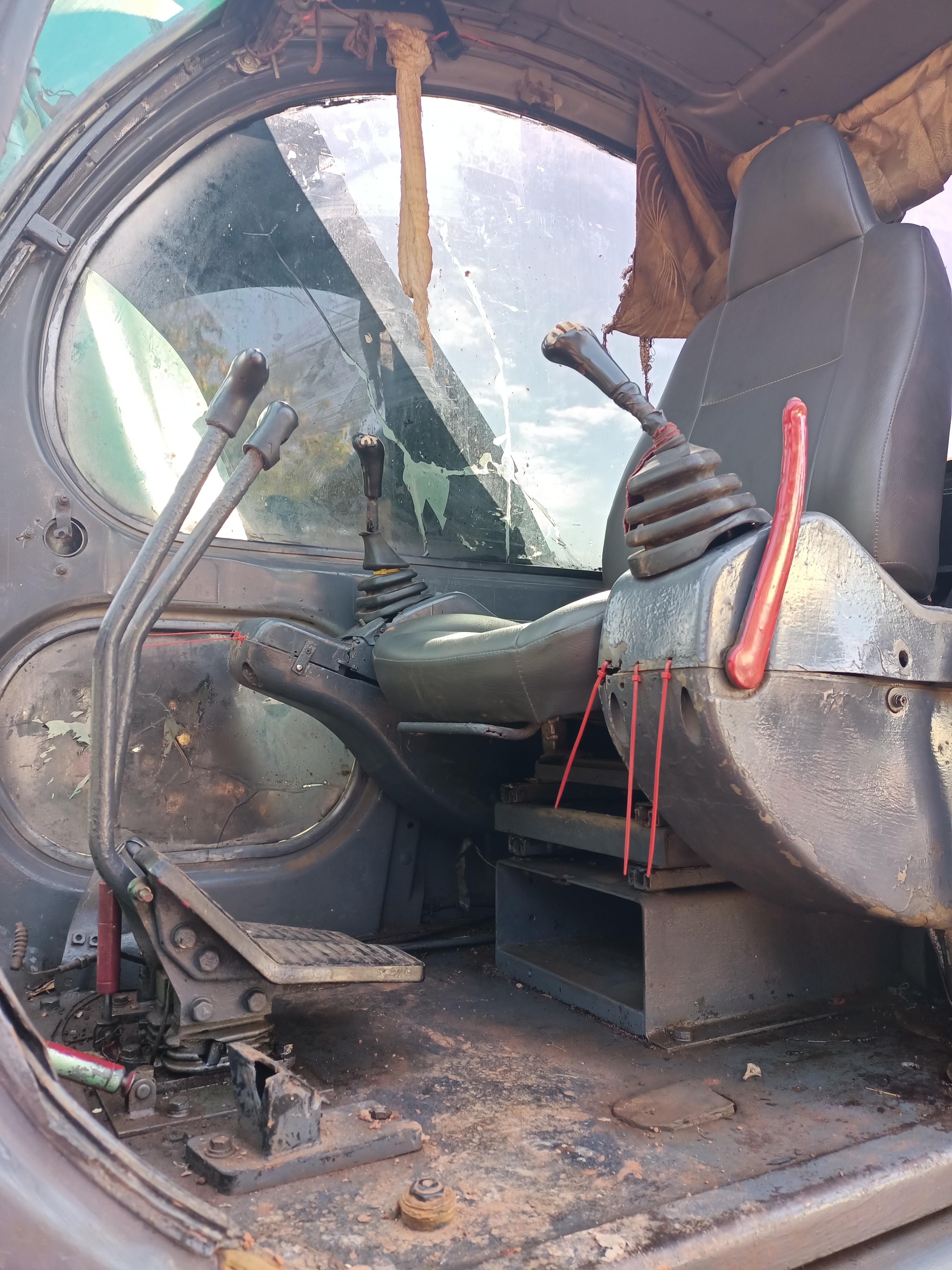 ขายKOBELCO SK 200 SUPER เล่มทะเบียน