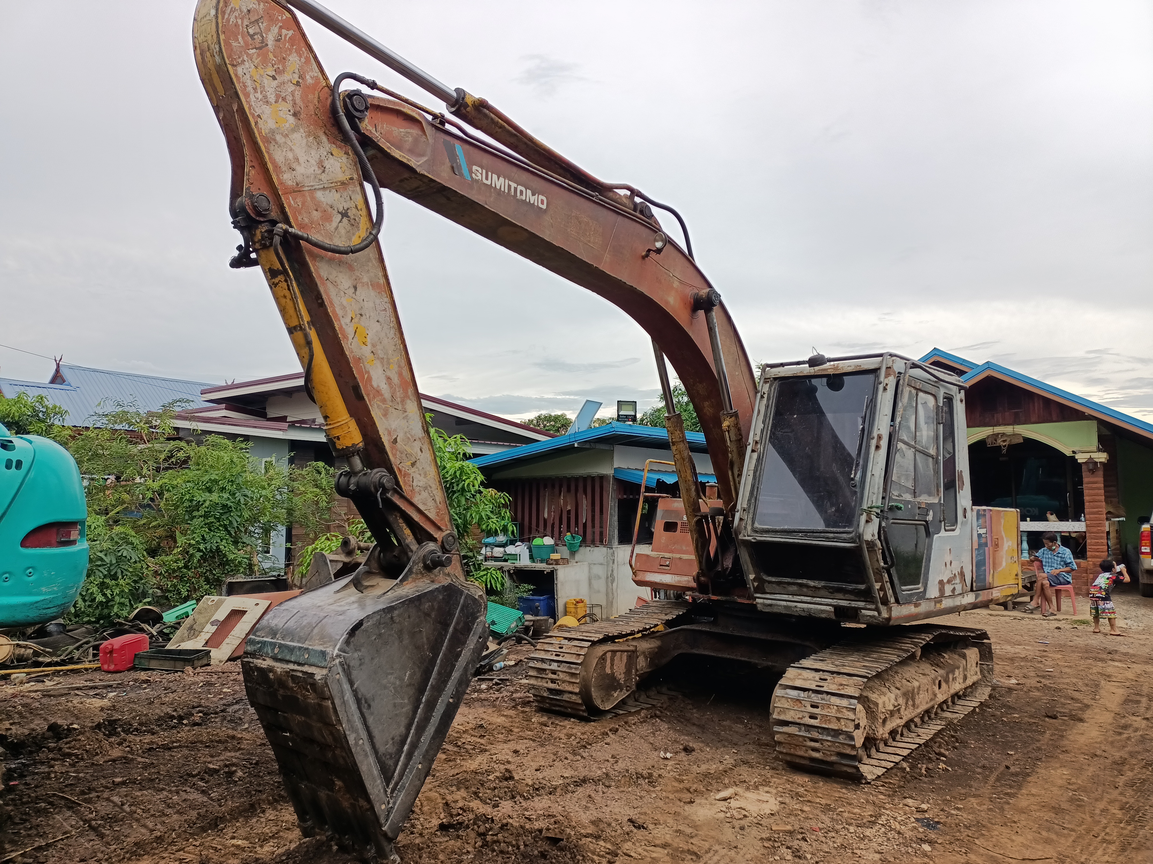 ขาย SUMITOMO 265 f2 เครื่อง 4 สูบ turbo แอร์เย็น เอกสารซื้อขาย