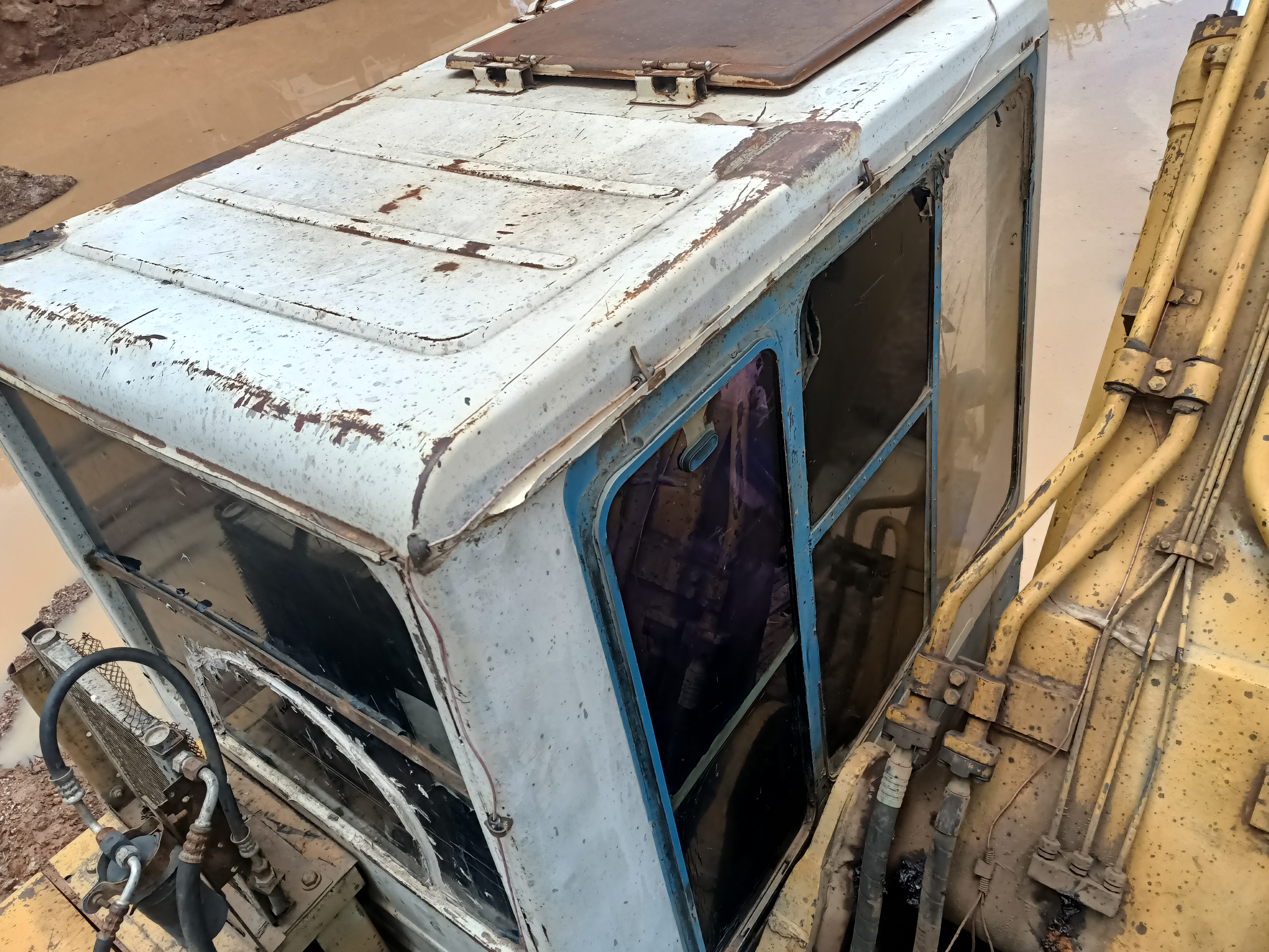 ขาย KOMATSU 200-5 พร้อมลงเลยครับคันนี้