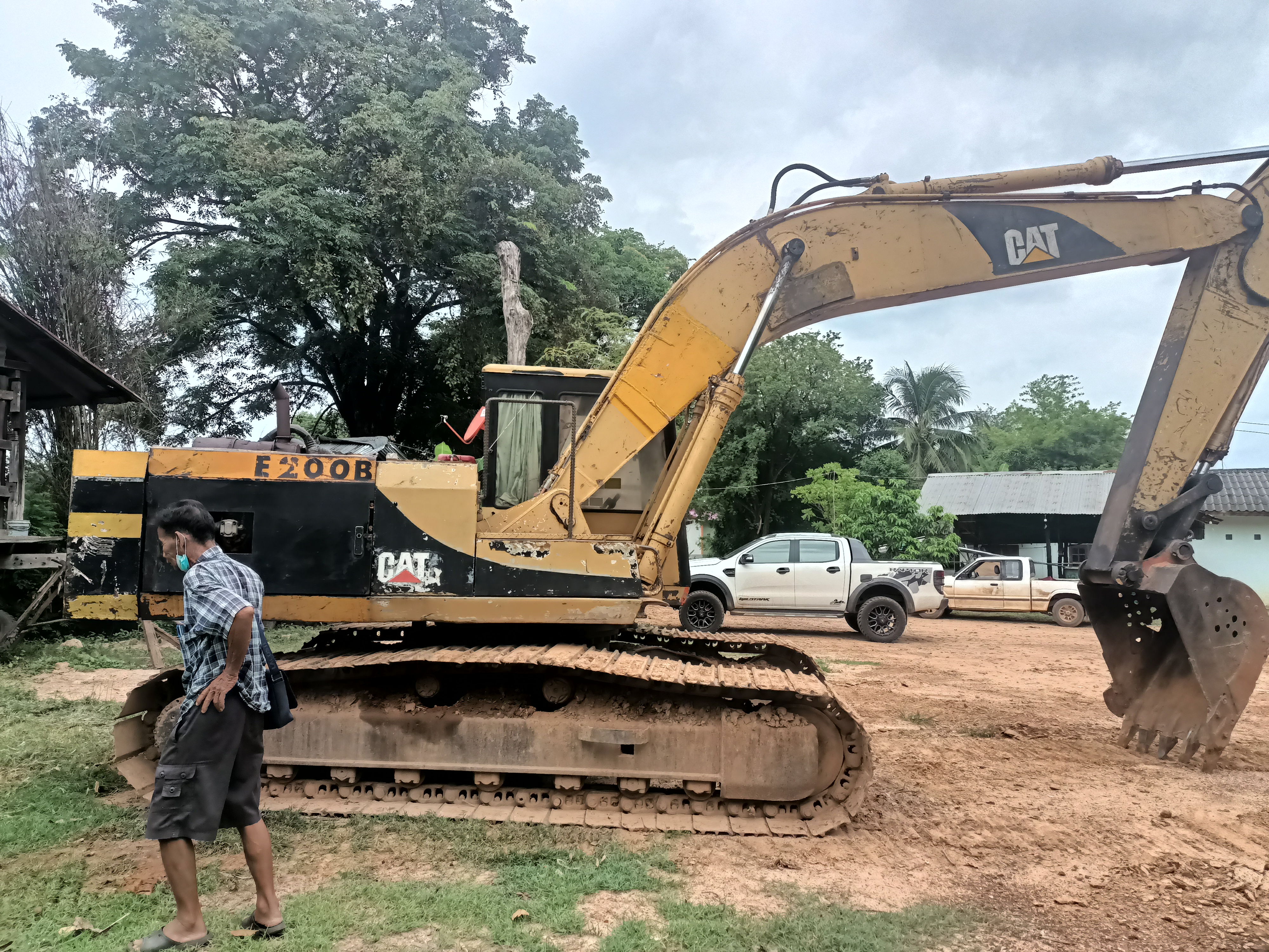 ขาย CAT E200B