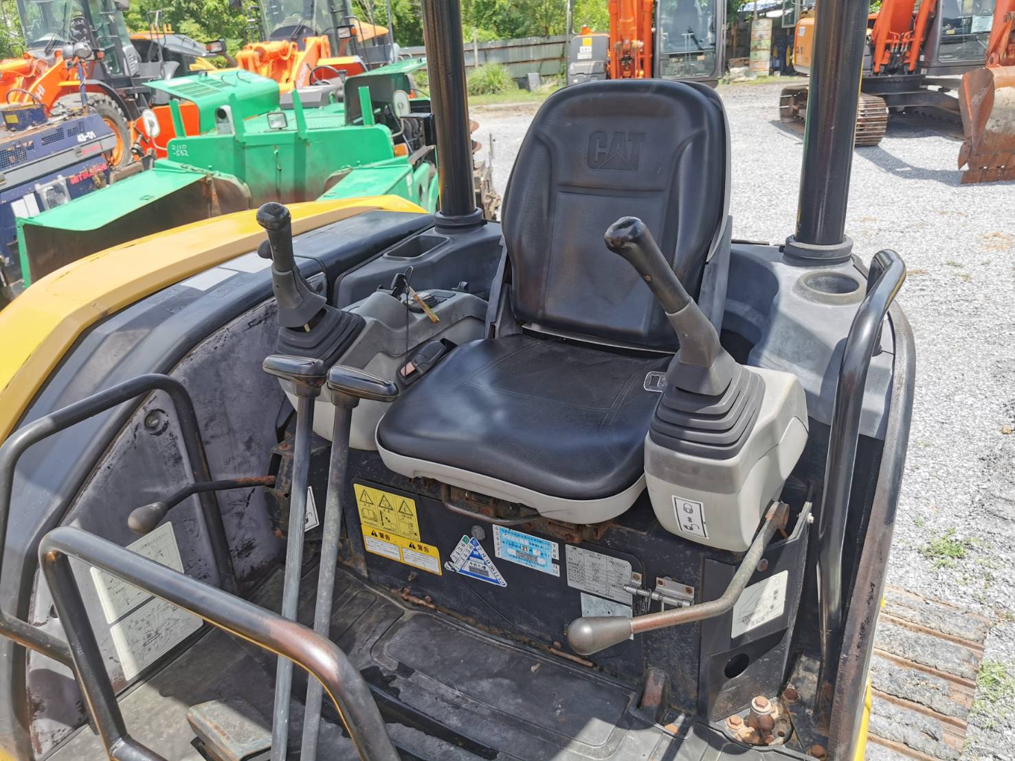 ขายถูก รถขุด CAT 304CCR นำเข้าจากญี่ปุ่นโดยตรง พร้อมใช้งาน