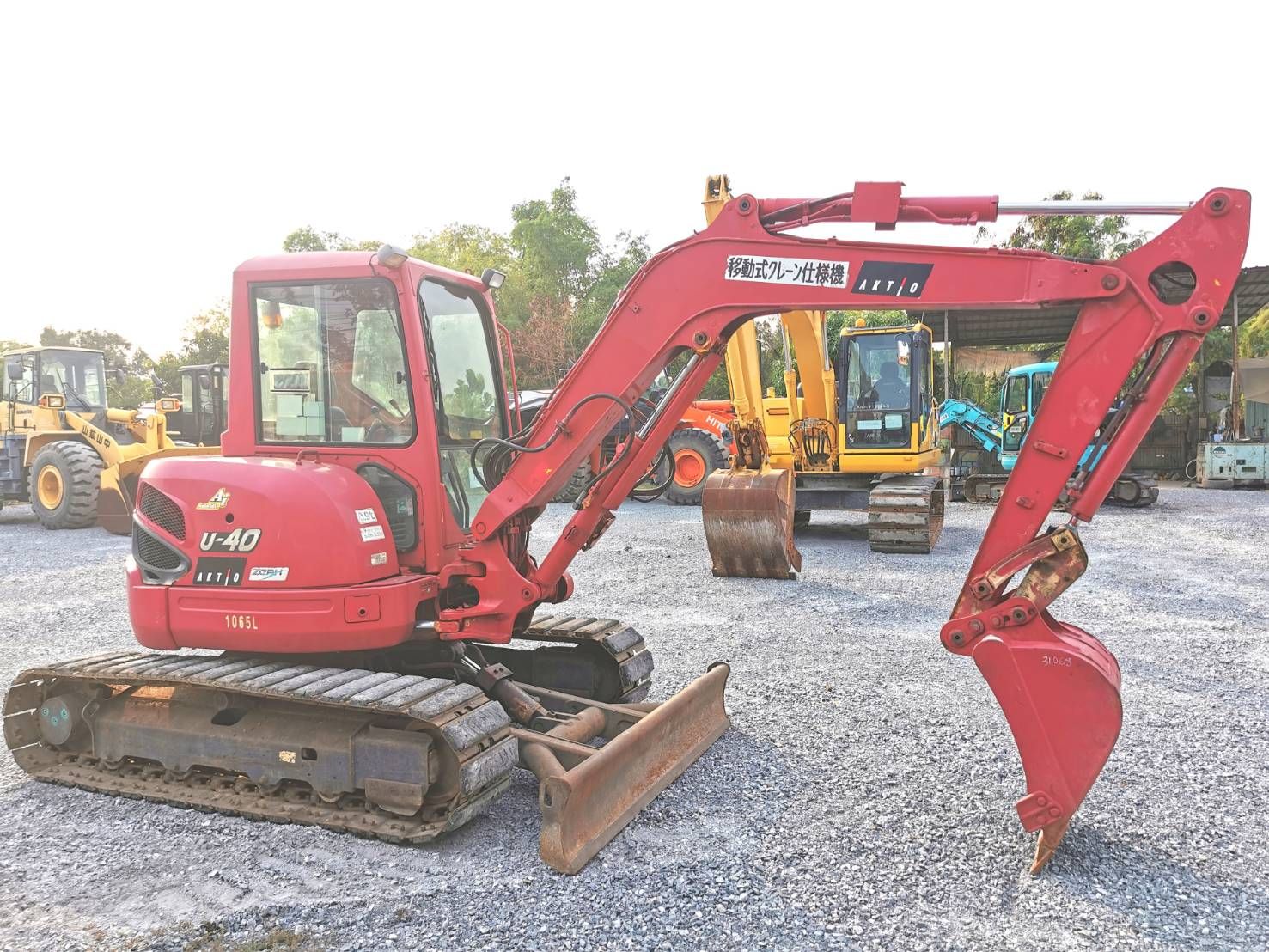 รถขุด 4ตัน KUBOTA U40-5 นำเข้าจากญี่ปุ่นโดยตรง พร้อมใช้ ปีใหม่ๆ
