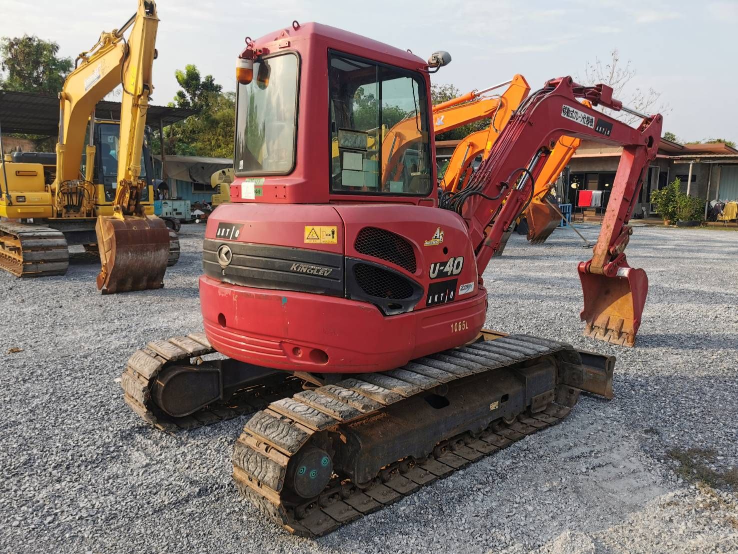 รถขุด 4ตัน KUBOTA U40-5 นำเข้าจากญี่ปุ่นโดยตรง พร้อมใช้ ปีใหม่ๆ