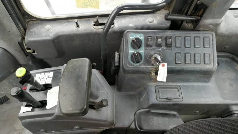 ขายถูก รถตักล้อยาง เอวอ่อน KOMATSU WA380-5 รุ่นใหม่ น่าใช้ ชั่วโมงน้อย รถสวยมาก นำเข้าจากญี่ปุ่น