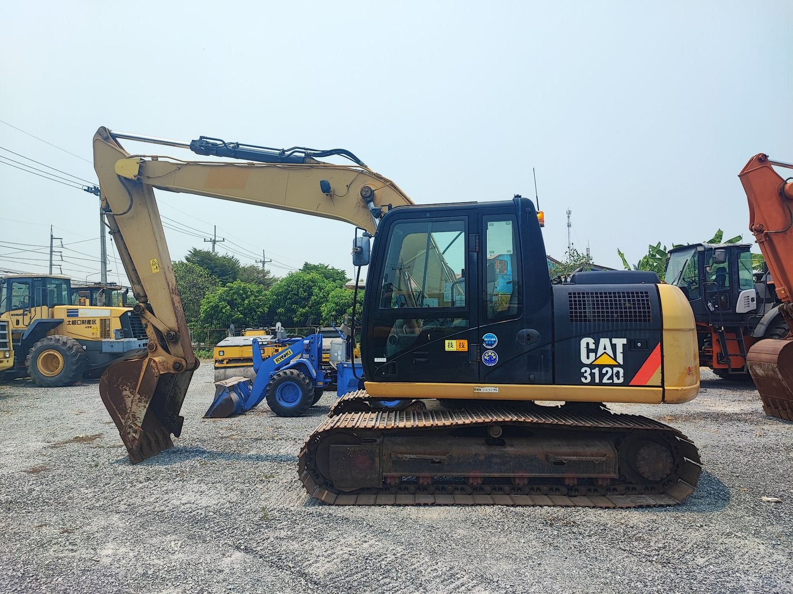 ขายถูก รถขุด CAT 312D แทรคใหญ่ 70ซม. ชํ่วโมงน้อย รถสวยมาก นำเข้าจากญี่ปุ่นแท้ ขายถูก รถขุด CAT 312D แทรคใหญ่ 70ซม. ชํ่วโมงน้อย รถสวยมาก นำเข้าจากญี่ปุ่นแท้