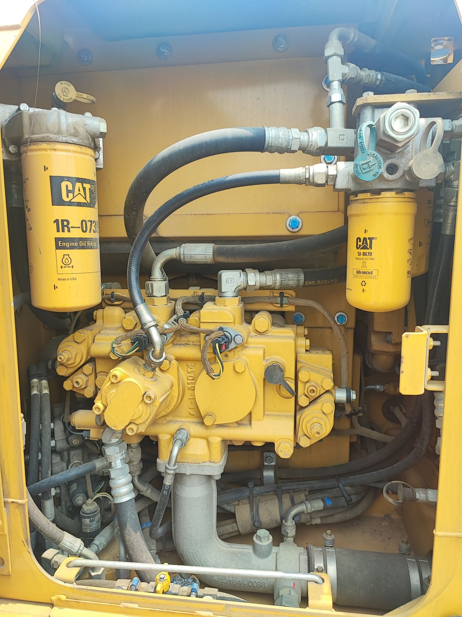 ขายถูก รถขุด CAT 312D แทรคใหญ่ 70ซม. ชํ่วโมงน้อย รถสวยมาก นำเข้าจากญี่ปุ่นแท้ ขายถูก รถขุด CAT 312D แทรคใหญ่ 70ซม. ชํ่วโมงน้อย รถสวยมาก นำเข้าจากญี่ปุ่นแท้