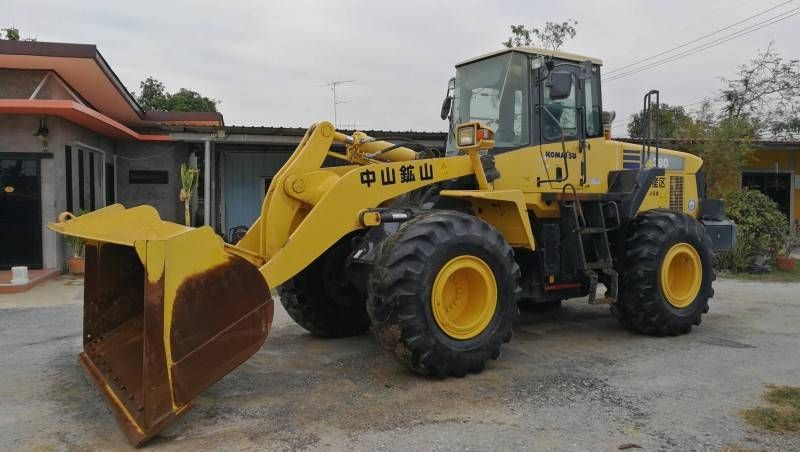 ขายถูก รถตักล้อยาง เอวอ่อน KOMATSU WA380-5 รุ่นใหม่ น่าใช้ ชั่วโมงน้อย รถสวยมาก นำเข้าจากญี่ปุ่น