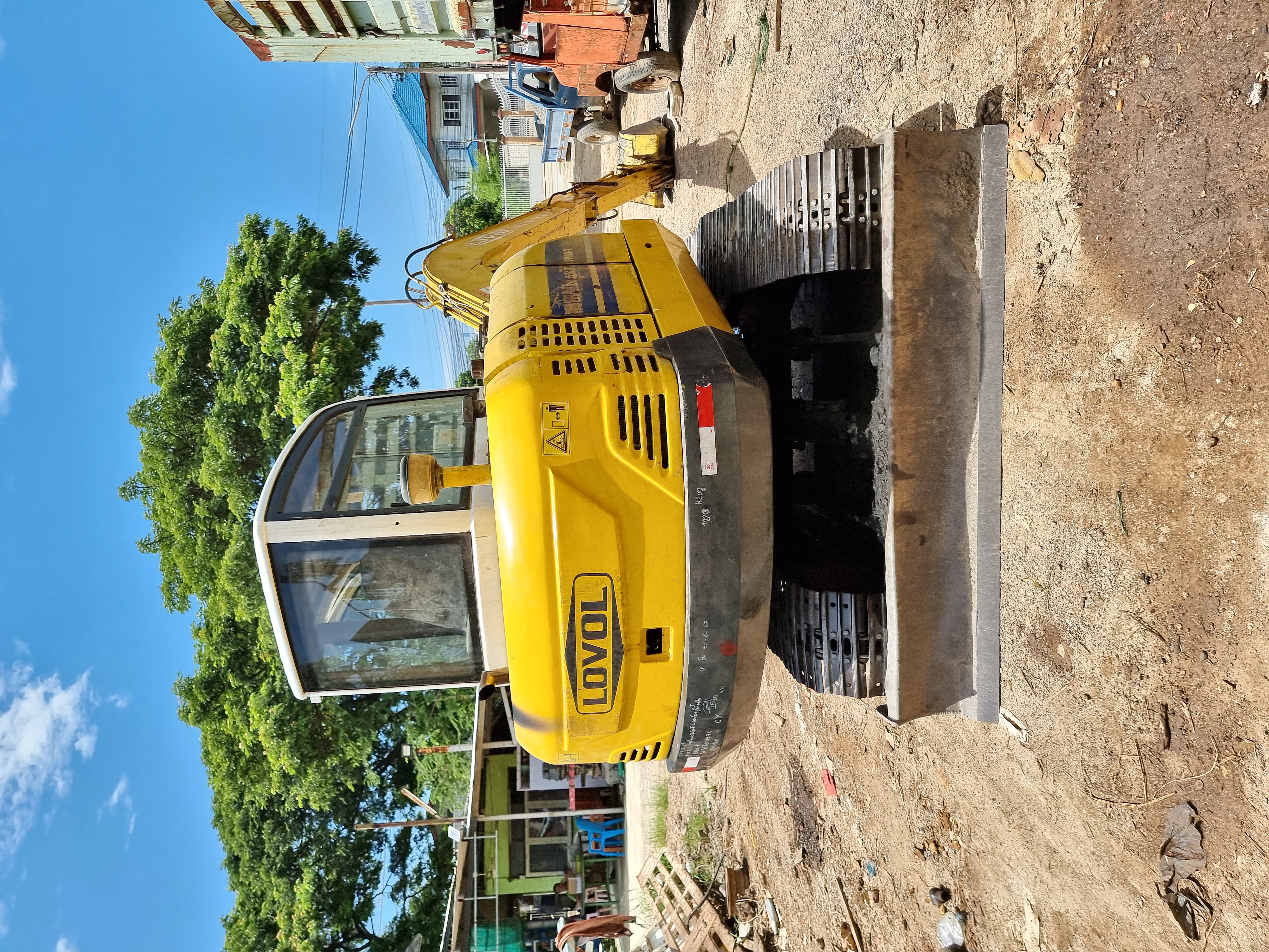 รถแบคโฮLovol