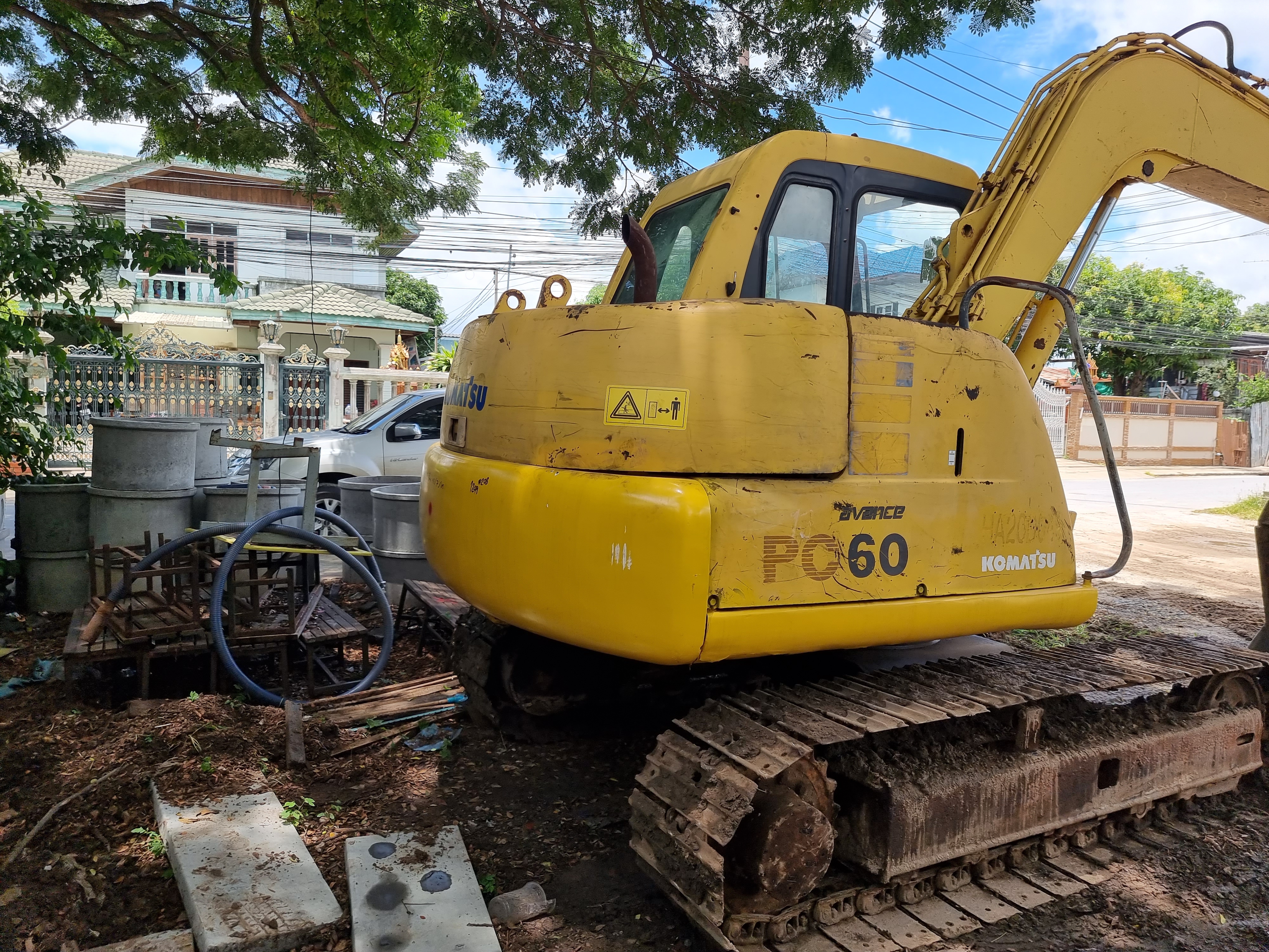 ขายแบคโฮ KOMATSU PC60