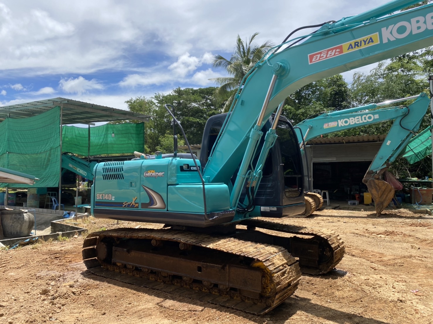 ขายแบคโฮ Kobelco SK140Super หล่อๆประเทศไทย 098-7155789 086-4631102