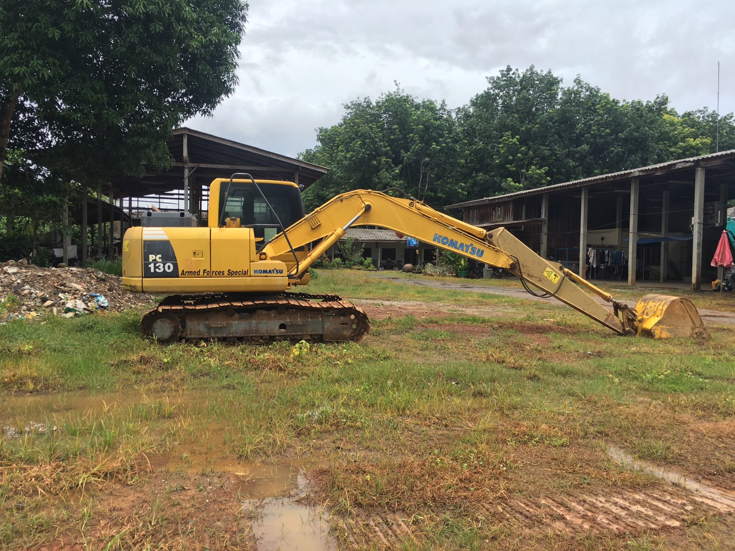 ขายแบคโฮ Komatsu PC130-8 ราคาไม่แรง พร้อมใช้งาน ขายแบคโฮ Komatsu PC130-8 ราคาไม่แรง พร้อมใช้งาน