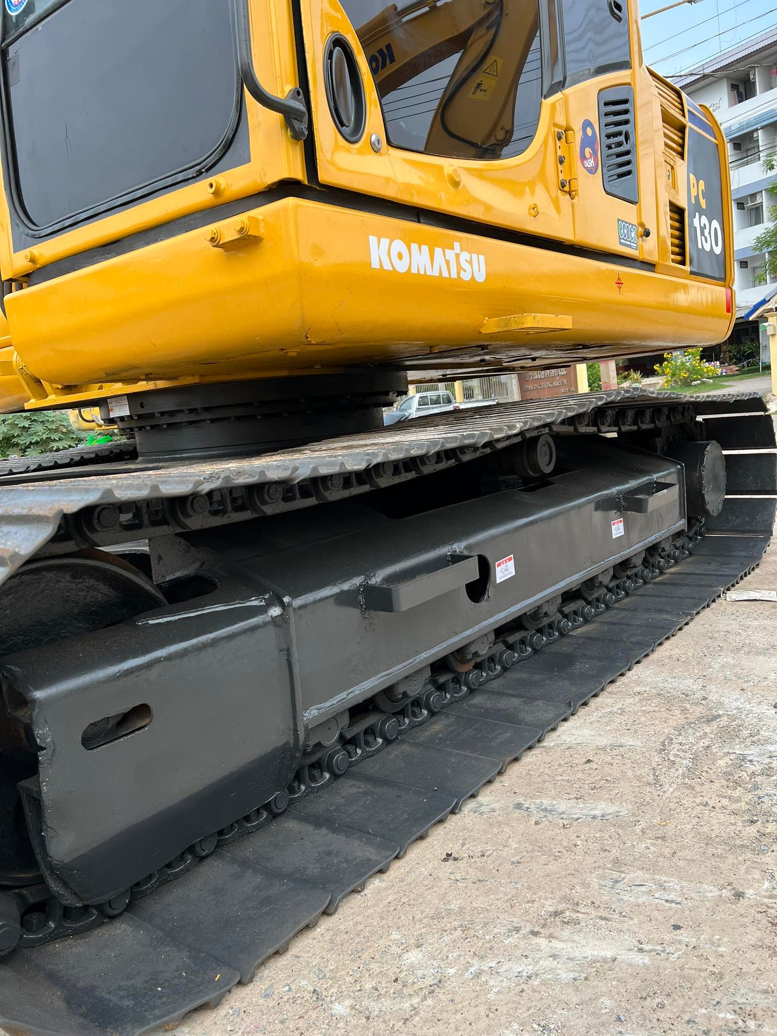 ขายแบคโฮ Komatsu PC130-8 098-7155789 086-4631102 ขายแบคโฮ Komatsu PC130-8 098-7155789 086-4631102
