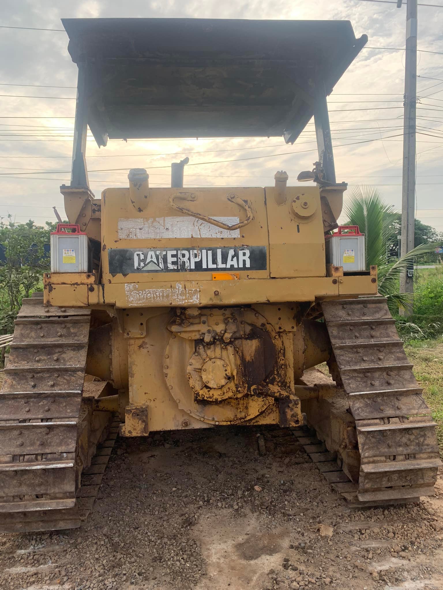 ขายแทรกเตอร์ CAT D4H ราคาเบาๆ 098-7155789 086-4631102