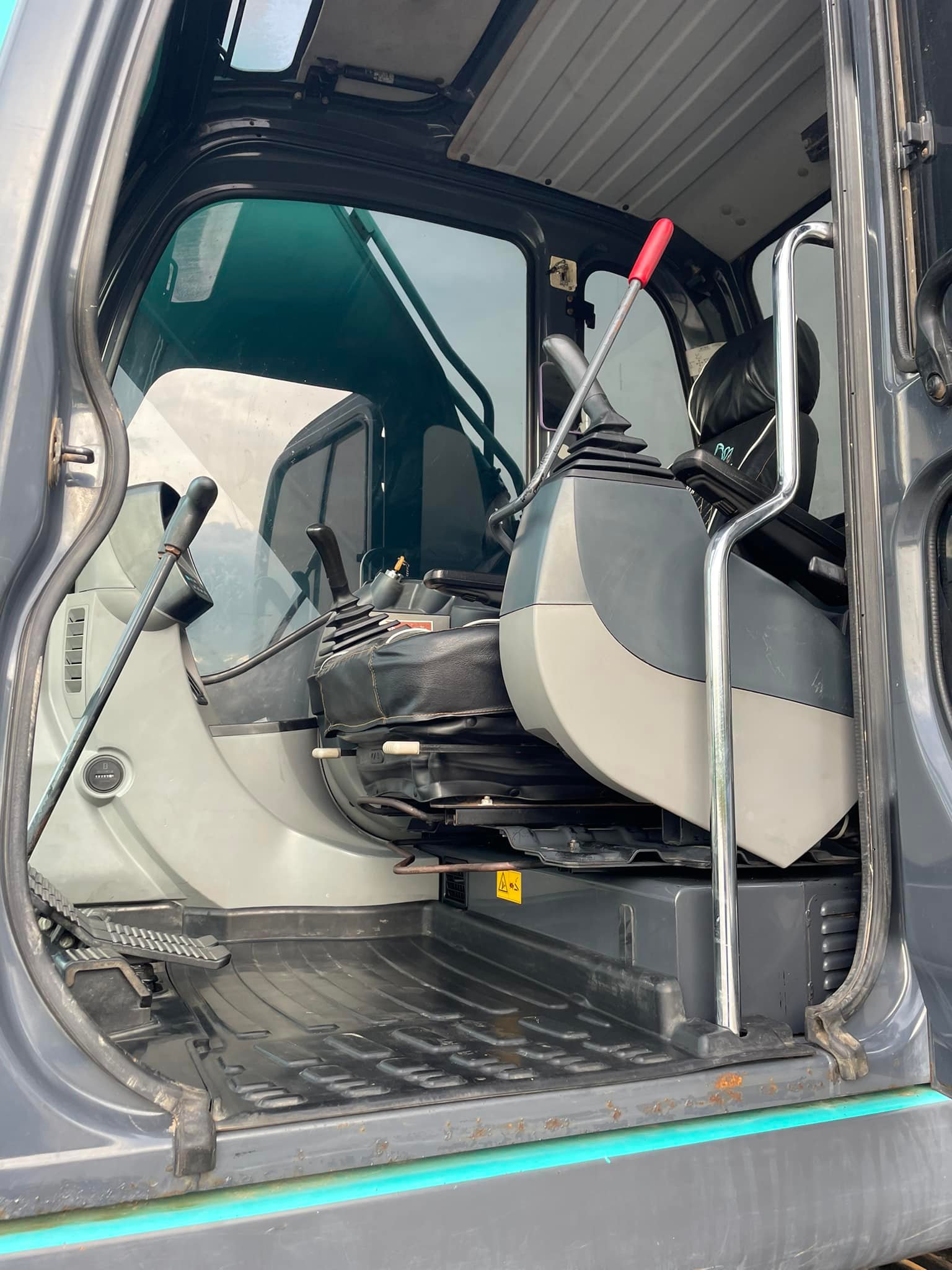 ขายแบคโฮ Kobelco SK200mark8Yn12Super พร้อมใช้งาน 086-4631102 ขายแบคโฮ Kobelco SK200mark8Yn12Super พร้อมใช้งาน 086-4631102