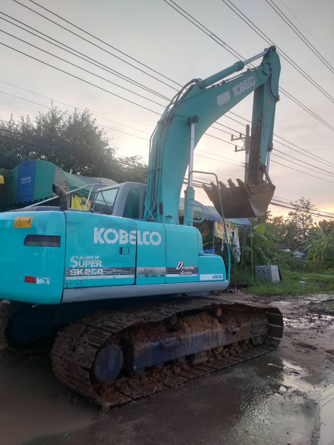 ขายแบคโฮ  Kobelco SK200mark6Yn10Super 098-7155789  086-4631102