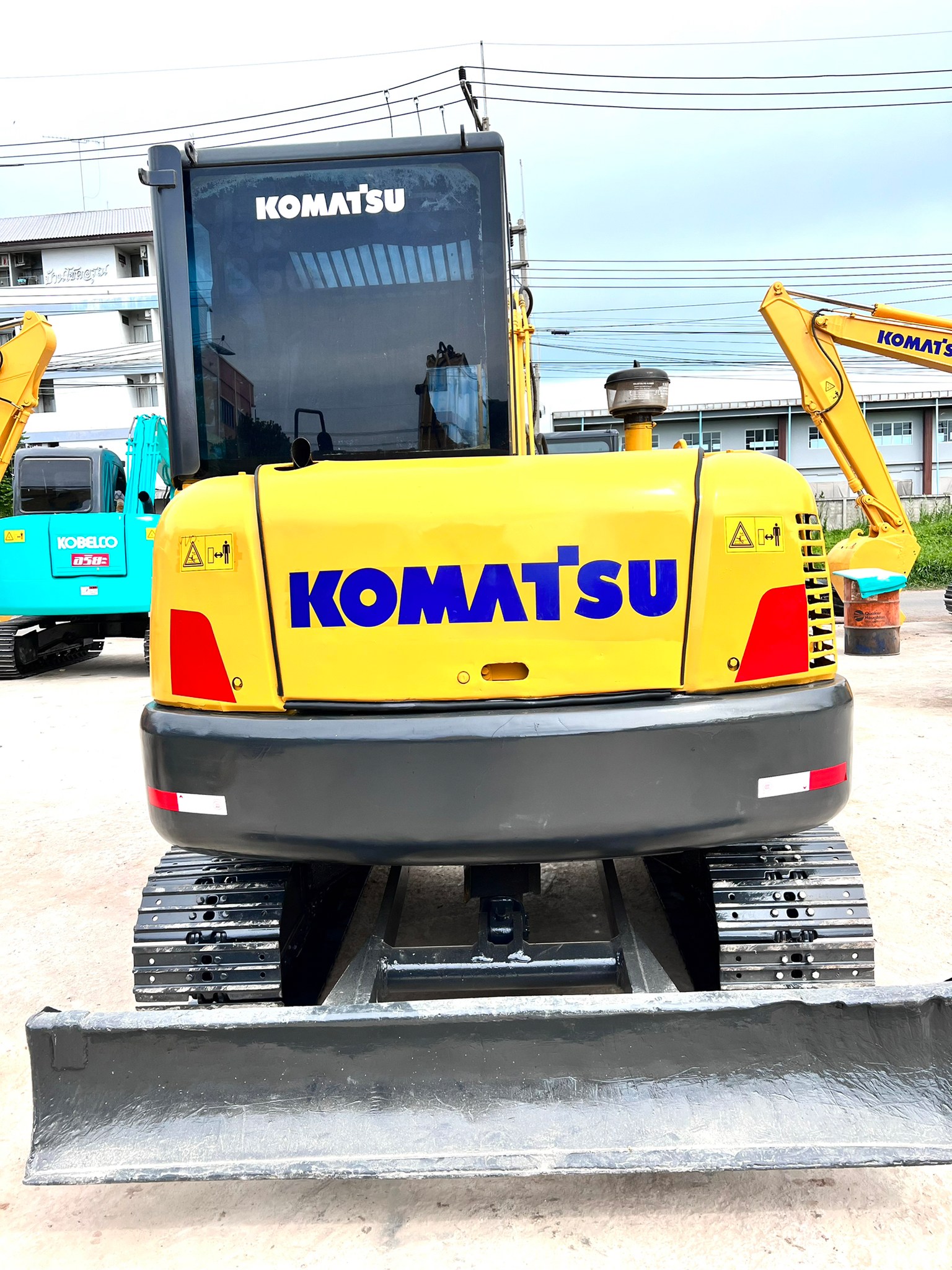 ขายแบคโฮ Komatsu PC56-7 สวยๆ พร้อมใช้งาน
