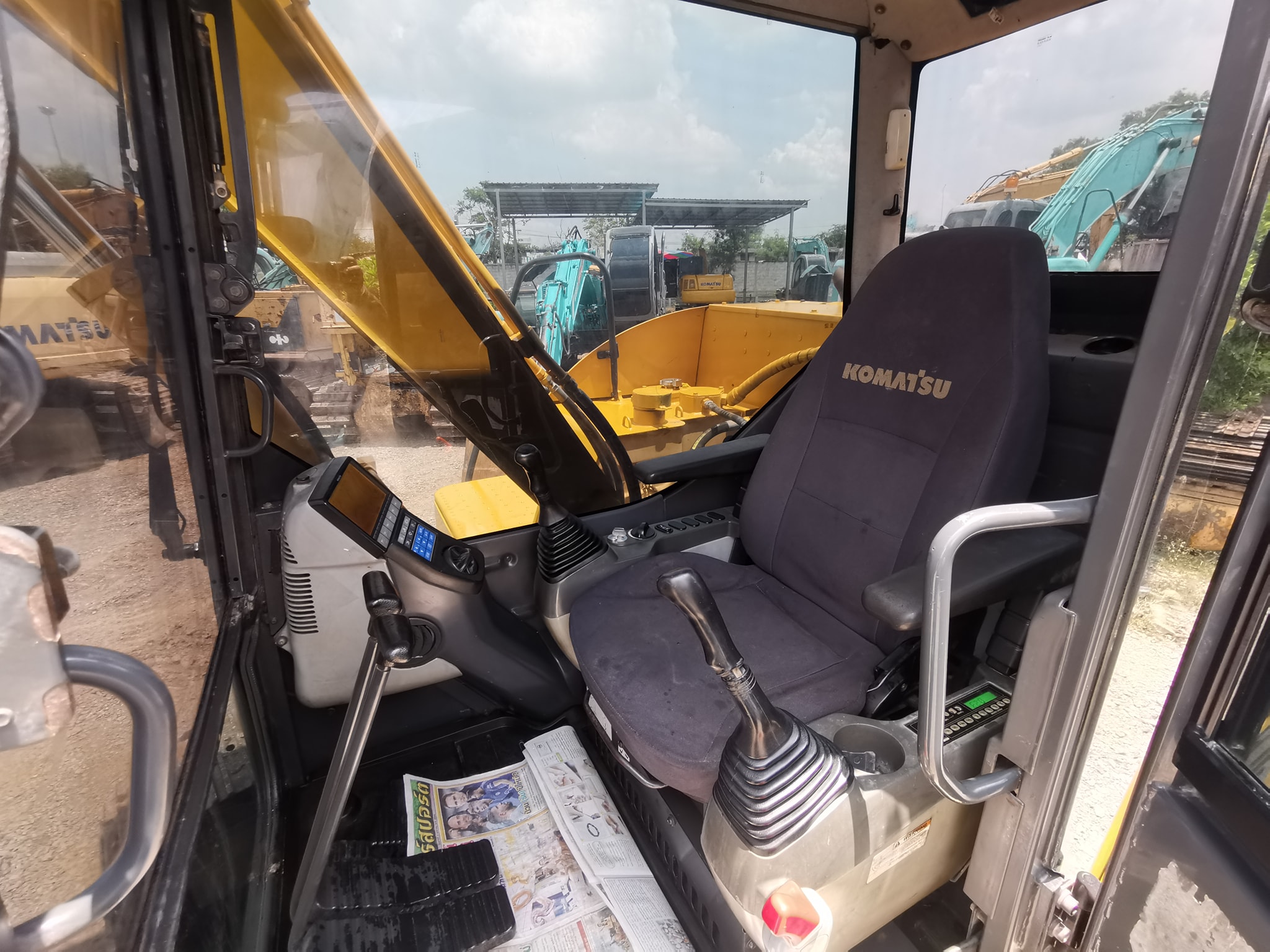 ขายแบคโฮ Komatsu PC70-8 098-7155789 086-4631102 