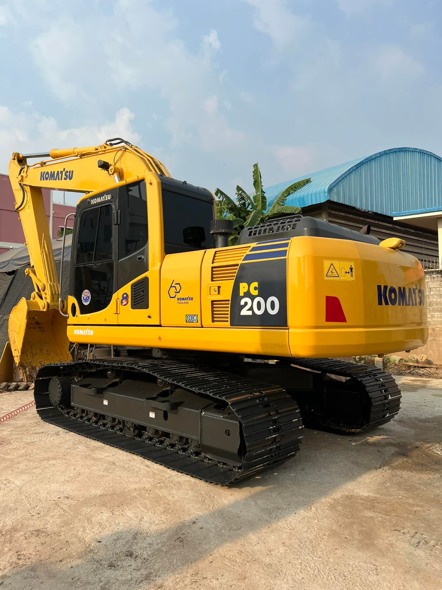 ขายแบคโฮ PC200-8MO  6.000 ชั่วโมง จัดไฟแนนซ์ได้
098-7155789 086-4631102