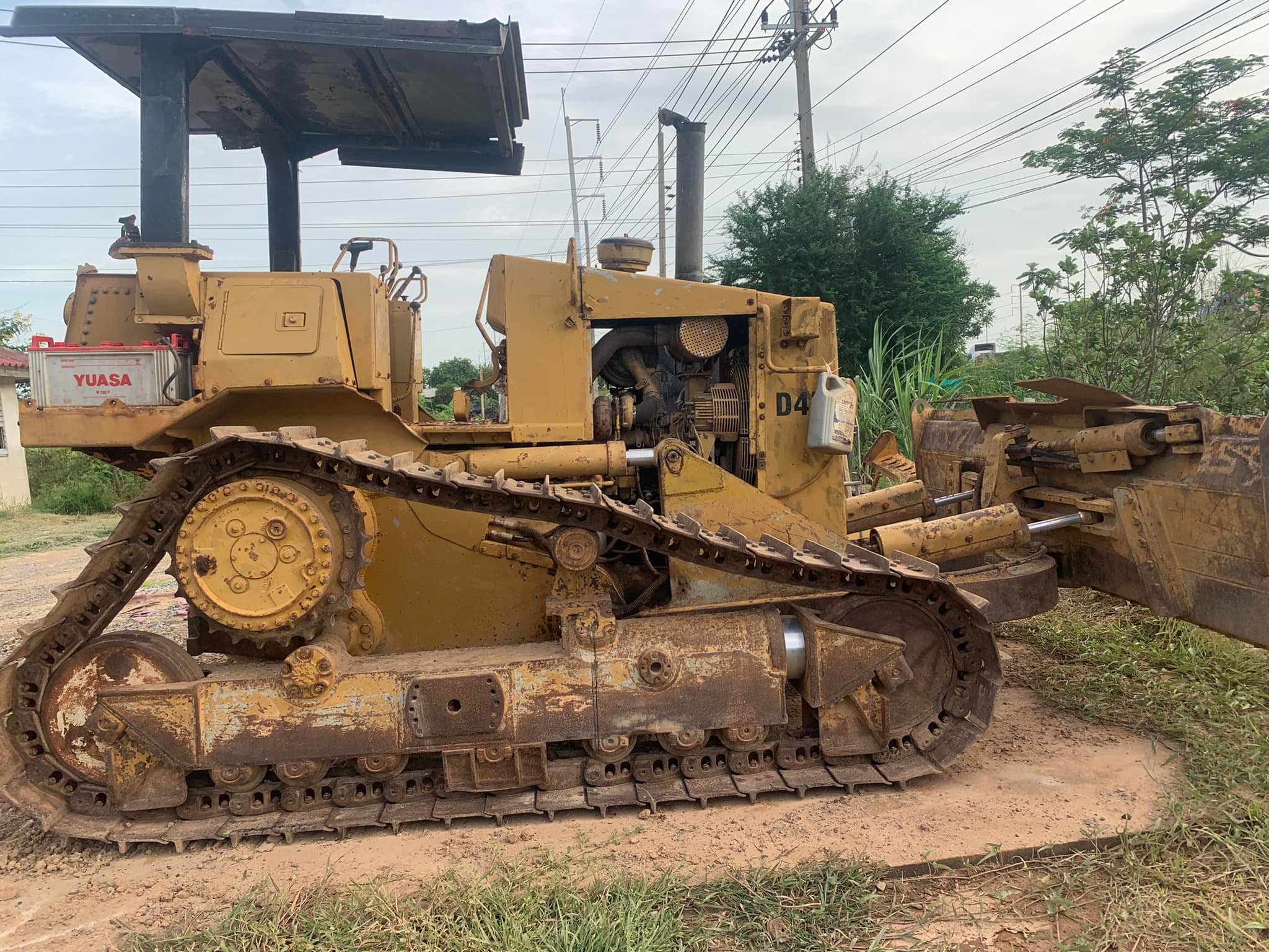 ขายแทรกเตอร์ CAT D4H ราคาเบาๆ 098-7155789 086-4631102