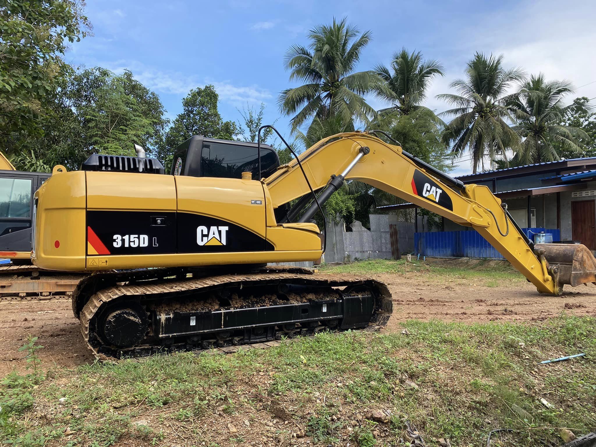 ขายรถแบคโฮ CAT 315D พร้อมใช้ ดูรถเพชรบุรี ขายรถแบคโฮ CAT 315D พร้อมใช้ ดูรถเพชรบุรี