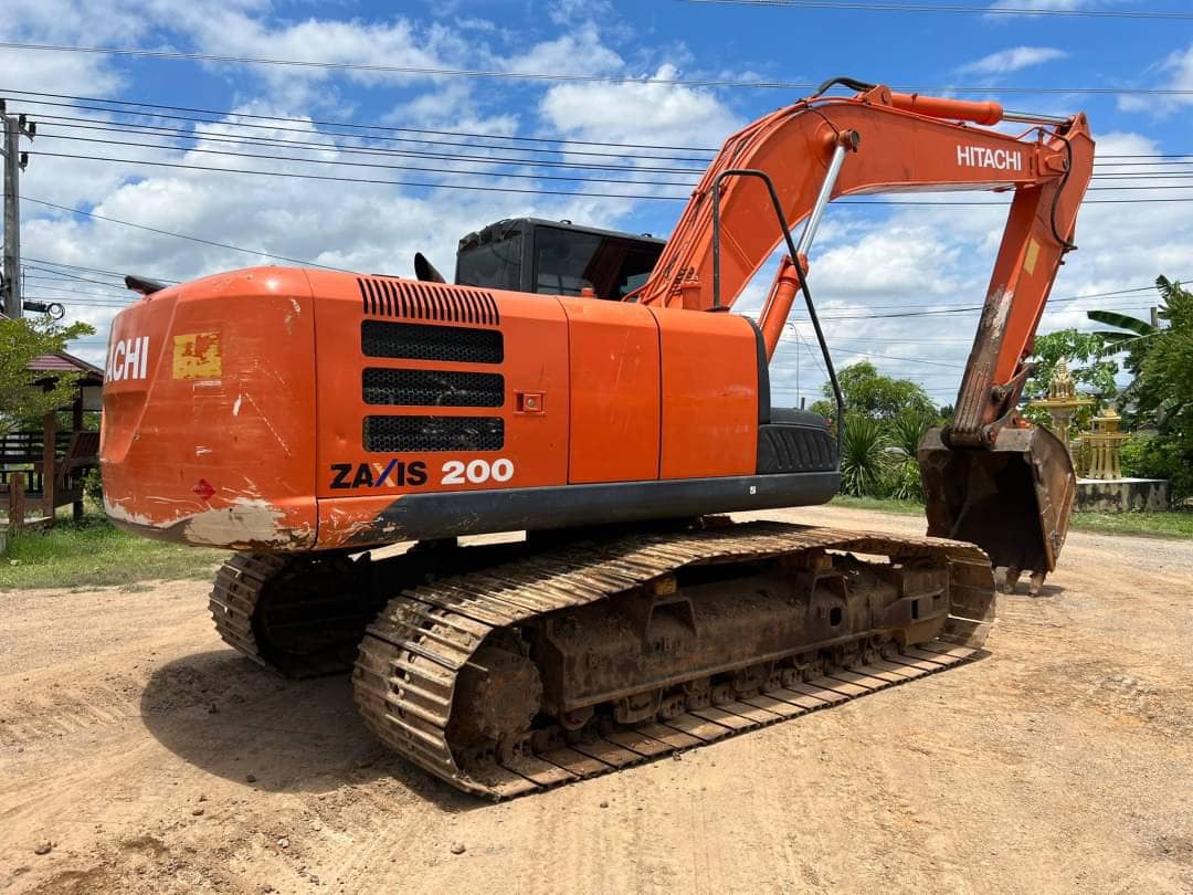 ขายแบคโฮค่ายส้ม Hitachi Zx200-5G พร้อมใช้ เร็วแรง