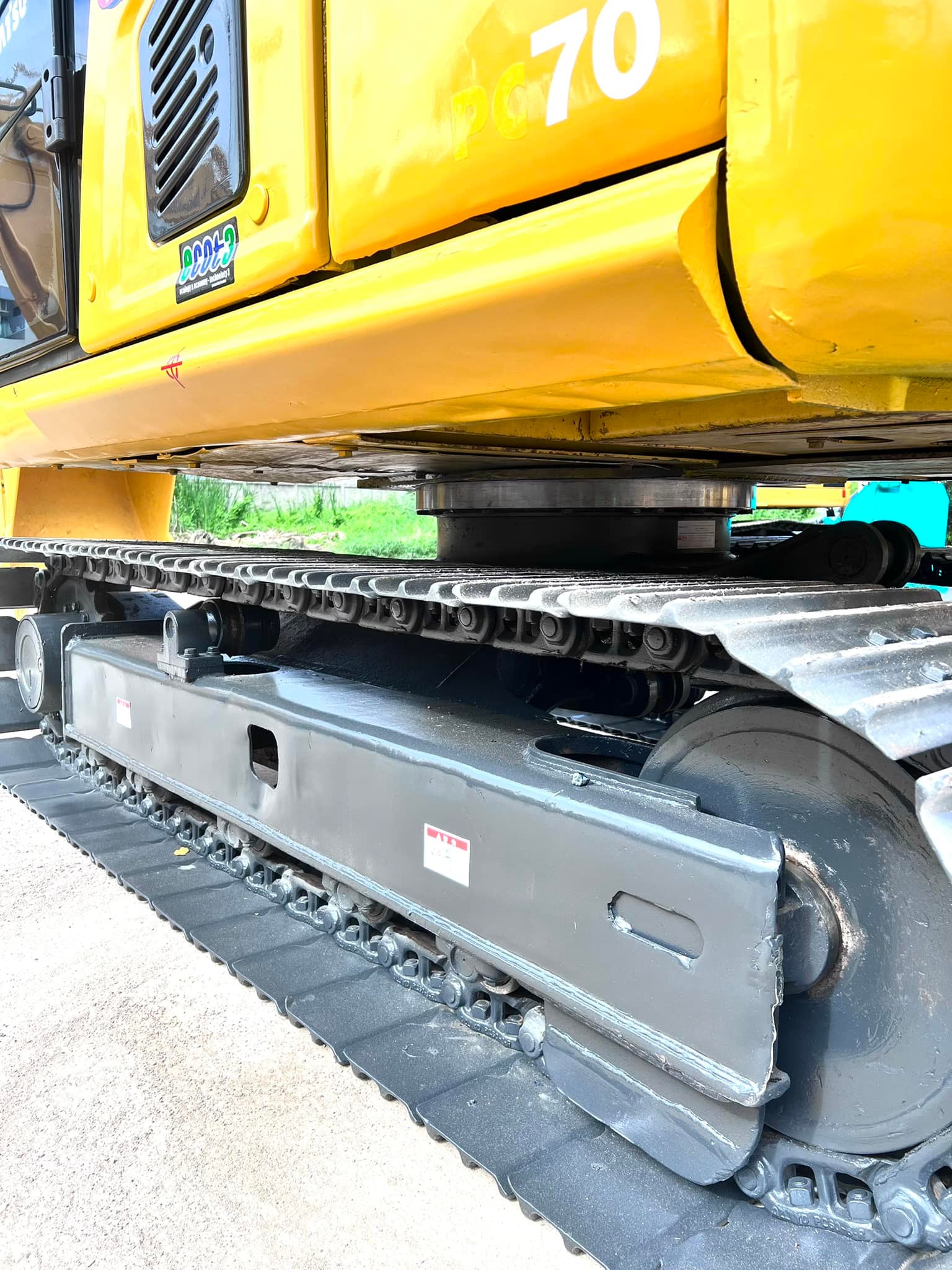 ขายแบคโฮ Komatsu PC70-8 ใช้งานน้อย 4500ชม. 086-4631102 ขายแบคโฮ Komatsu PC70-8 ใช้งานน้อย 4500ชม. 086-4631102