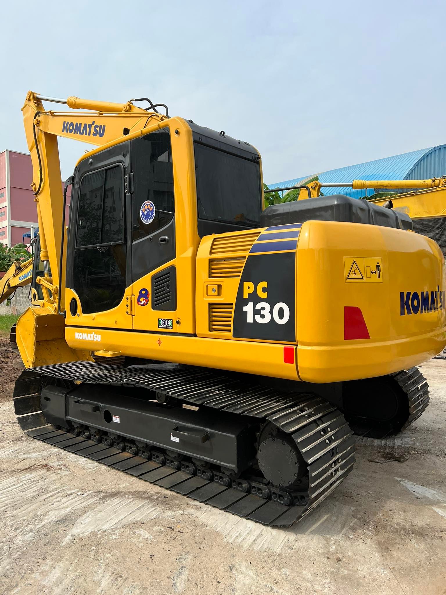 ขายแบคโฮ Komatsu PC130-8 098-7155789 086-4631102