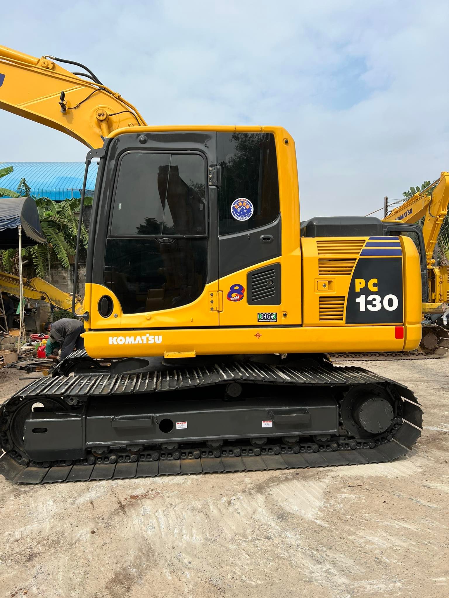 ขายแบคโฮ Komatsu PC130-8 098-7155789 086-4631102 ขายแบคโฮ Komatsu PC130-8 098-7155789 086-4631102