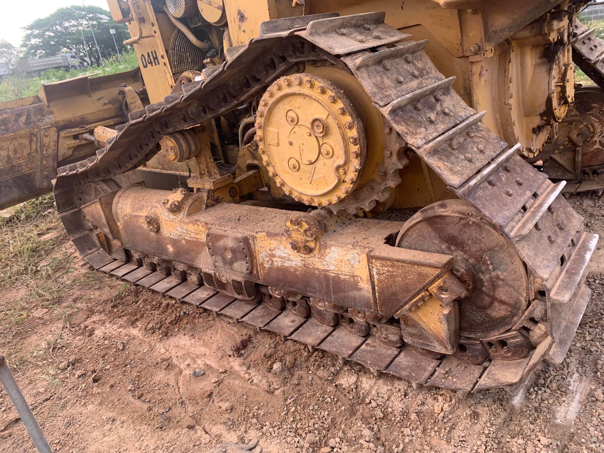 ขายแทรกเตอร์ CAT D4H ราคาเบาๆ 098-7155789 086-4631102