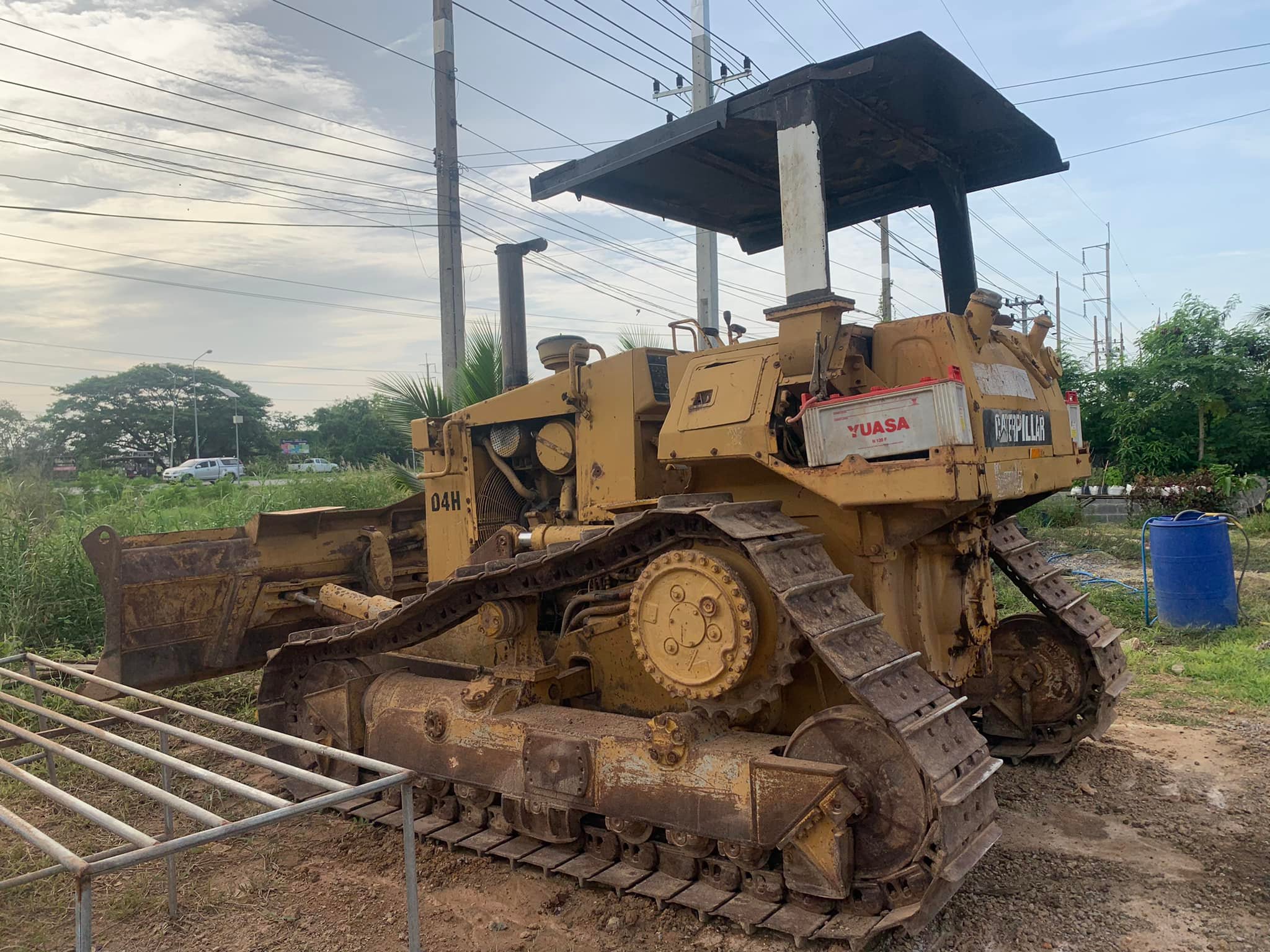 ขายแทรกเตอร์ CAT D4H ราคาเบาๆ 098-7155789 086-4631102