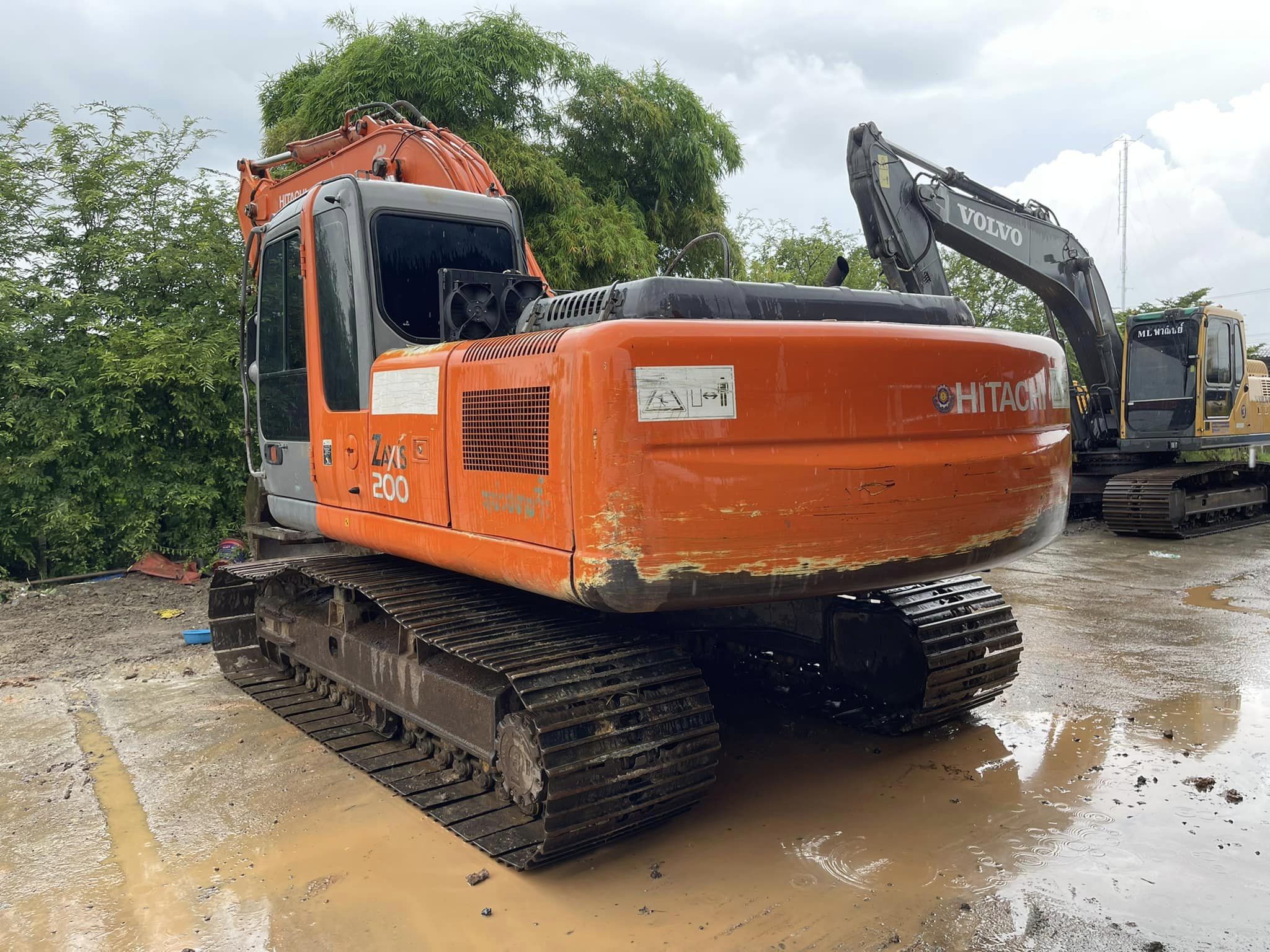 ขายแบคโฮ Hitachi Zx200-1 พร้อมใช้ ไม่แพง