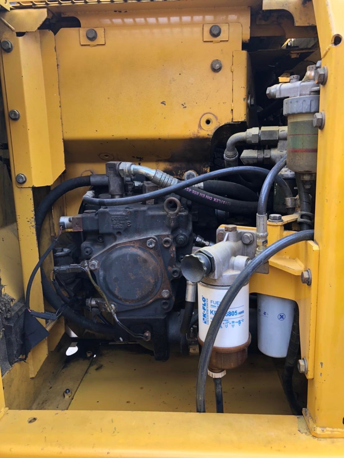 ขายแบคโฮ Komatsu PC130-8 098-7155789 086-4631102 ขายแบคโฮ Komatsu PC130-8 098-7155789 086-4631102