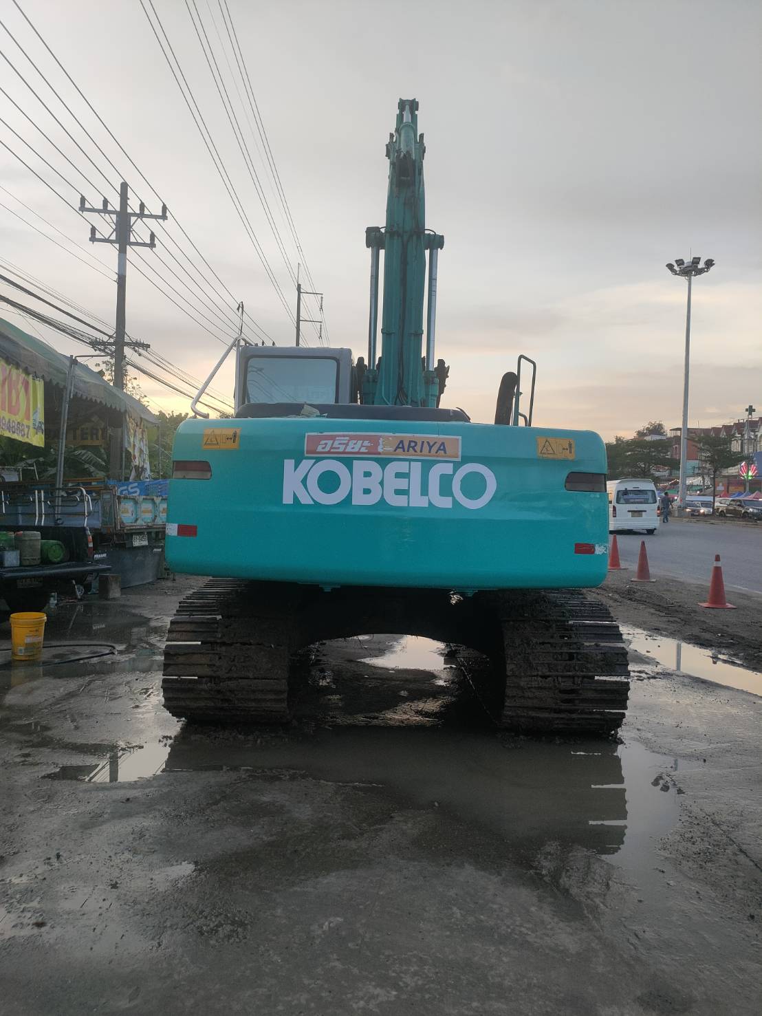 ขายแบคโฮ  Kobelco SK200mark6Yn10Super 098-7155789  086-4631102