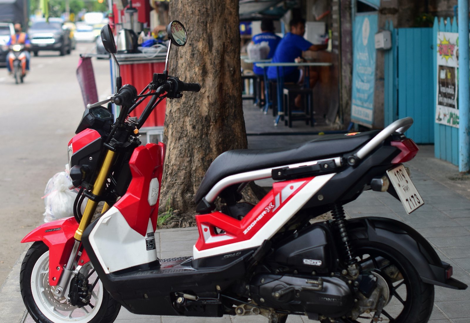 Zoomer x ไมล์ Digital idilingstop