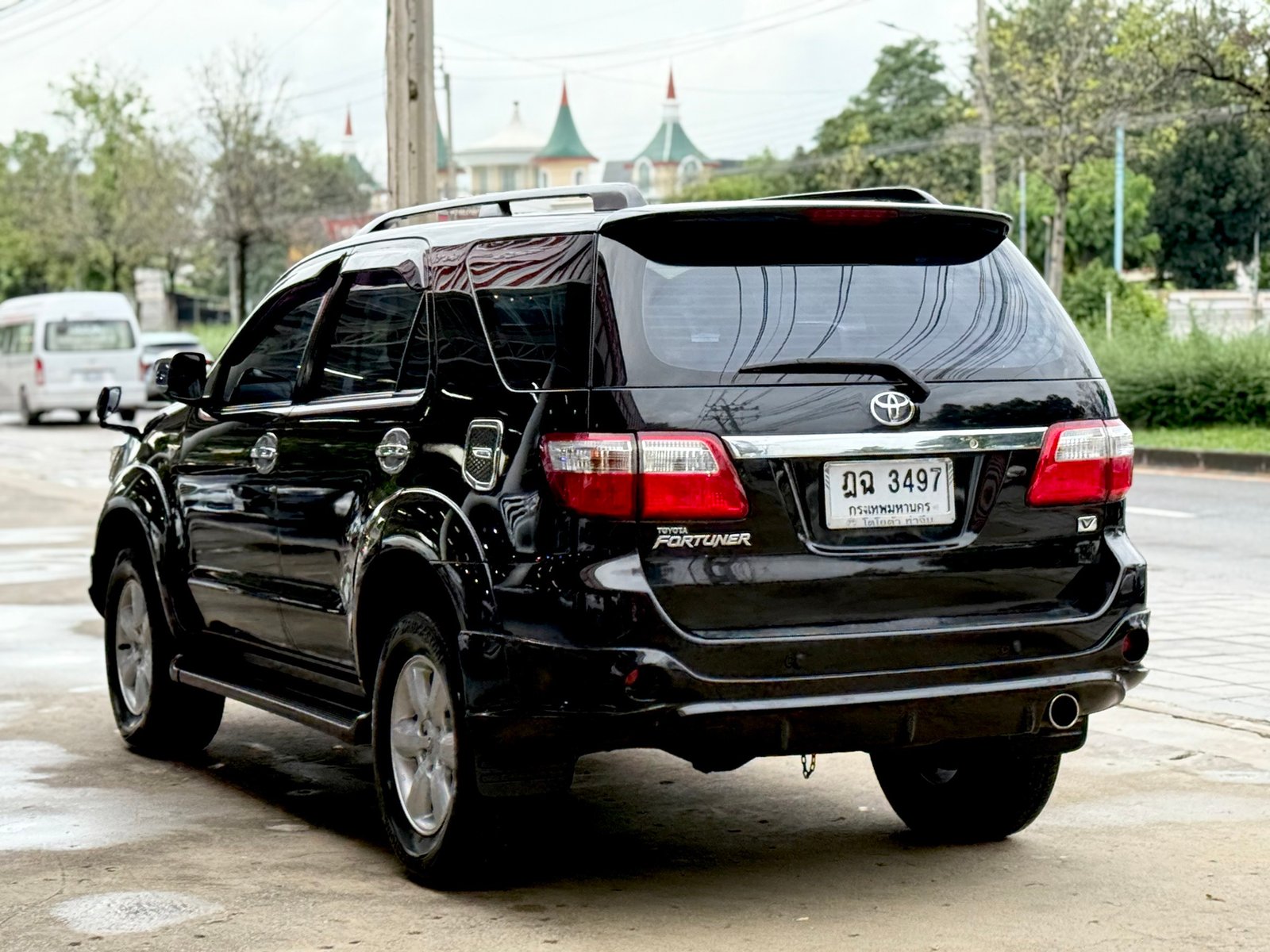 Fortuner 2.7V Auto มือเดียว เบนซิน 2WD ฟรีดาวน์ Fortuner 2.7V Auto มือเดียว เบนซิน 2WD ฟรีดาวน์