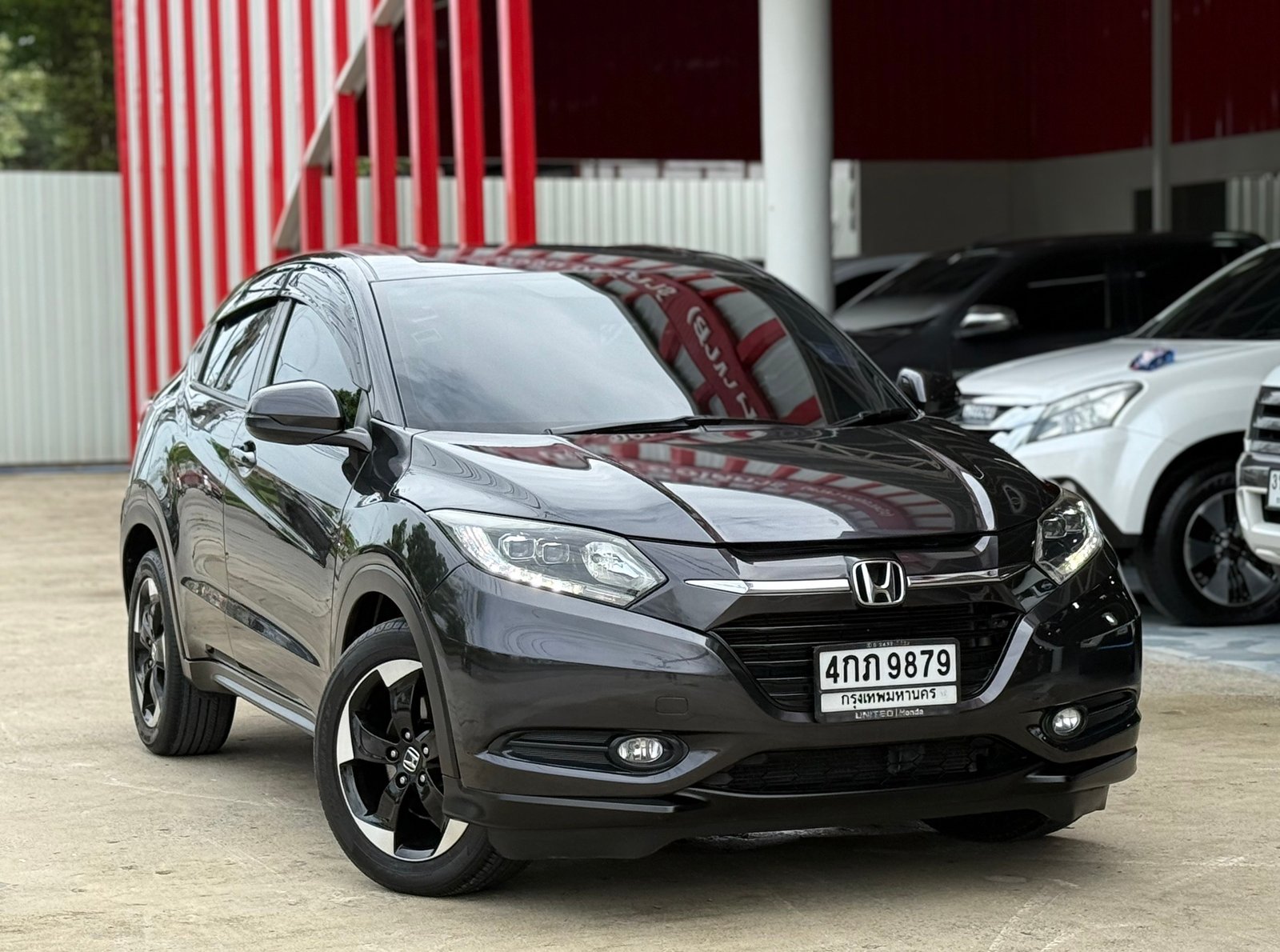 HRV 1.8E มือเดียว ดูแลถึง สภาพใหม่ สีสวยฉ่ำ ภายในสด