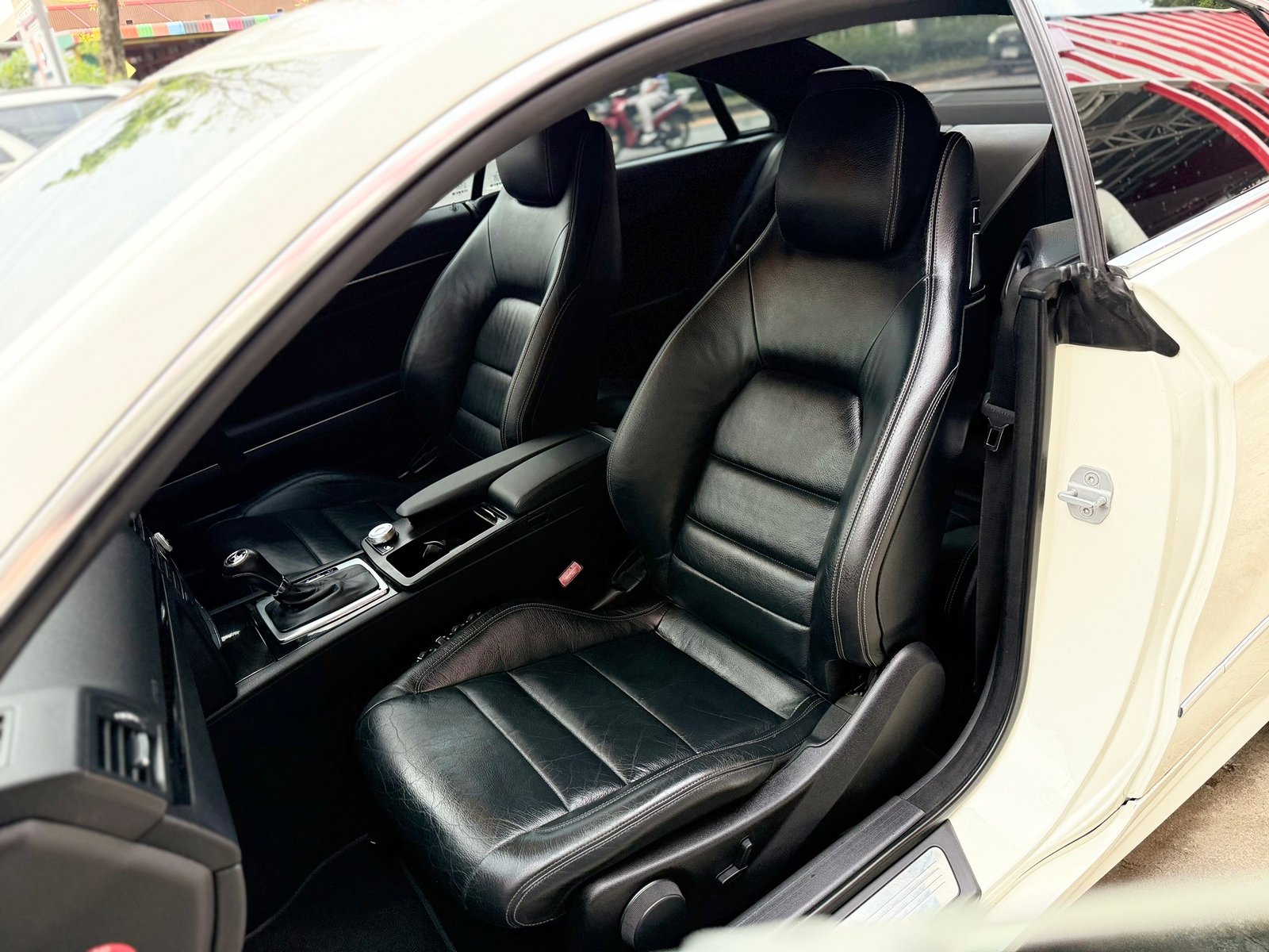 E250 CGI Coupe W207 สมบูรณ์ ไม่เคยชน ฟรีดาวน์