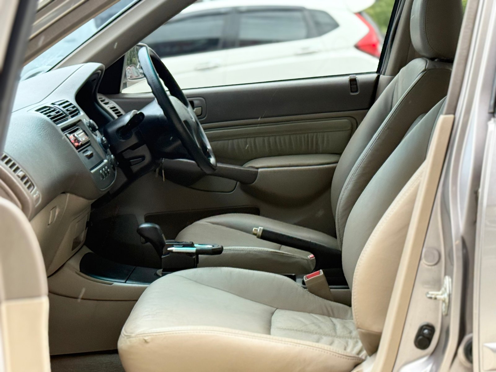 Civic 1.7 Vtec มือเดียว สภาพสมบูรณ์ พร้อมใช้ Civic 1.7 Vtec มือเดียว สภาพสมบูรณ์ พร้อมใช้