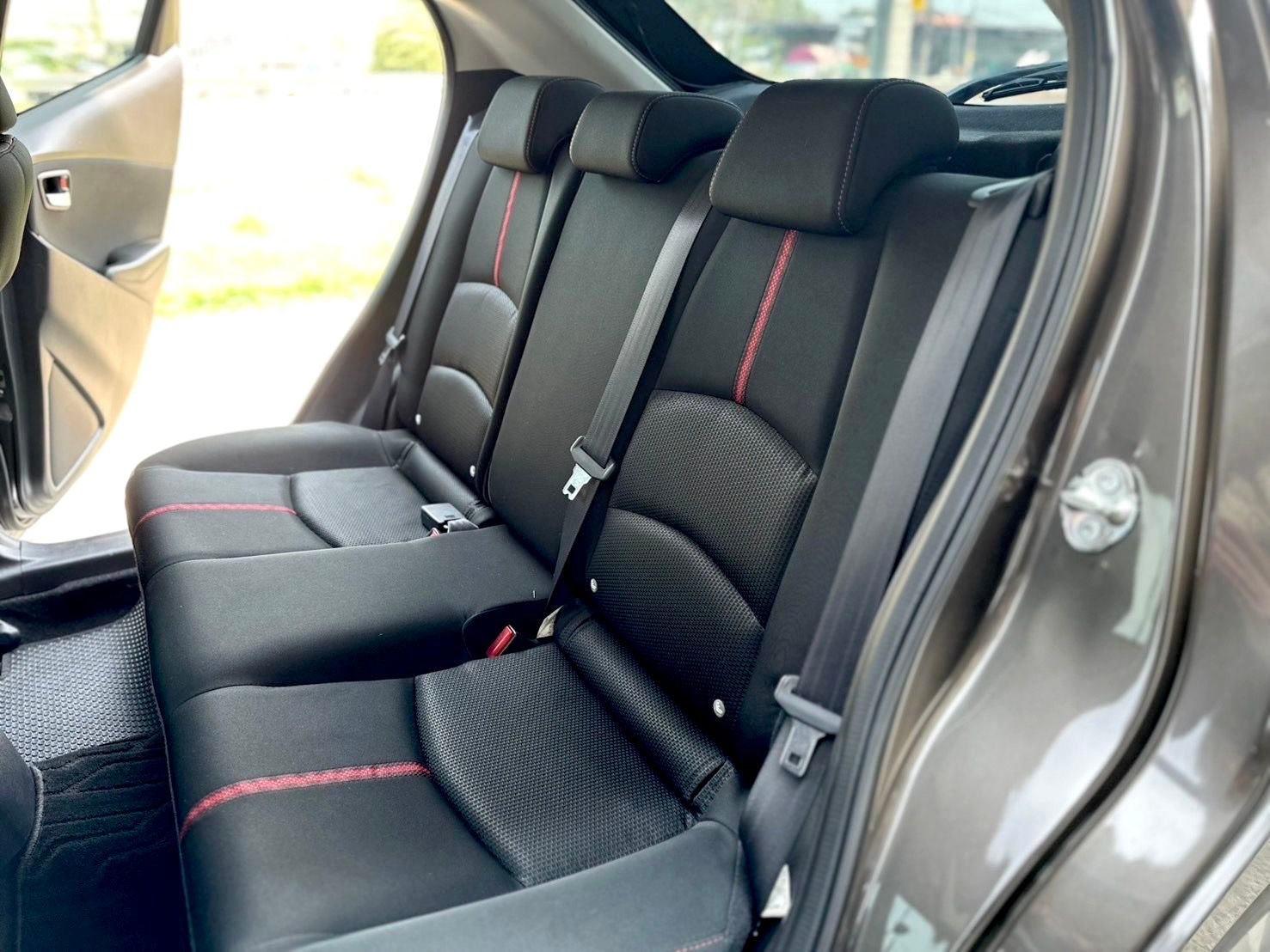 Mazda2 1.3 High Connect มือเดียว ใช้น้อย ไม่เคยชน เช็คศูนย์