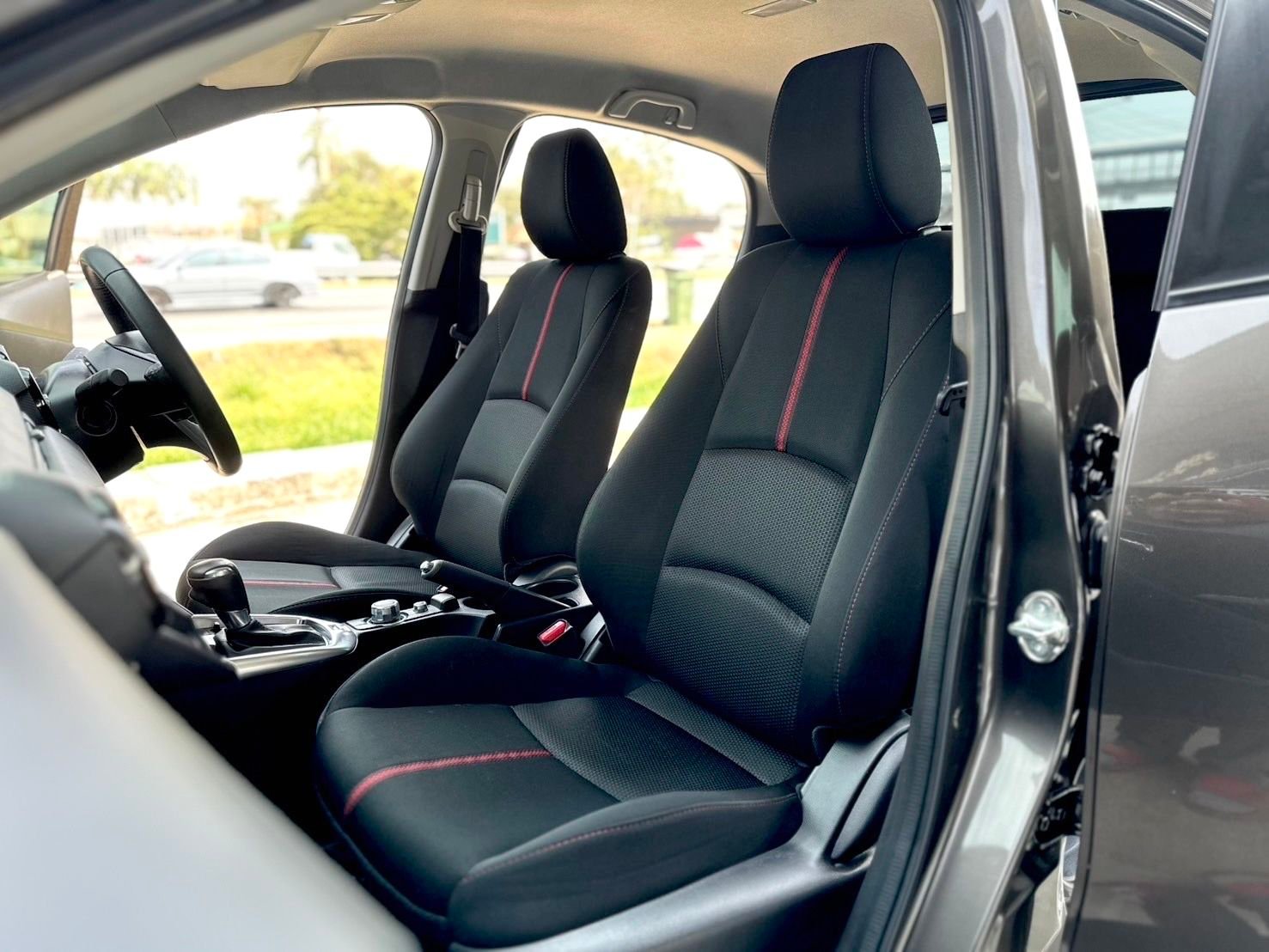 Mazda2 1.3 High Connect มือเดียว ใช้น้อย ไม่เคยชน เช็คศูนย์ Mazda2 1.3 High Connect มือเดียว ใช้น้อย ไม่เคยชน เช็คศูนย์