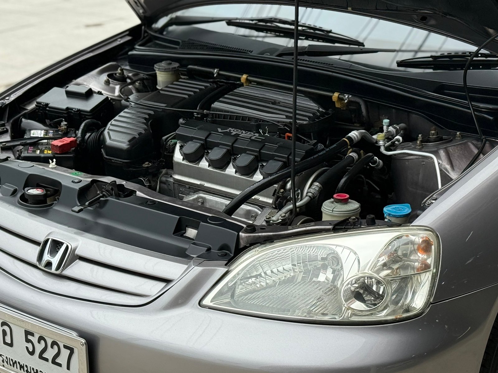 Civic 1.7 Vtec มือเดียว สภาพสมบูรณ์ พร้อมใช้ Civic 1.7 Vtec มือเดียว สภาพสมบูรณ์ พร้อมใช้