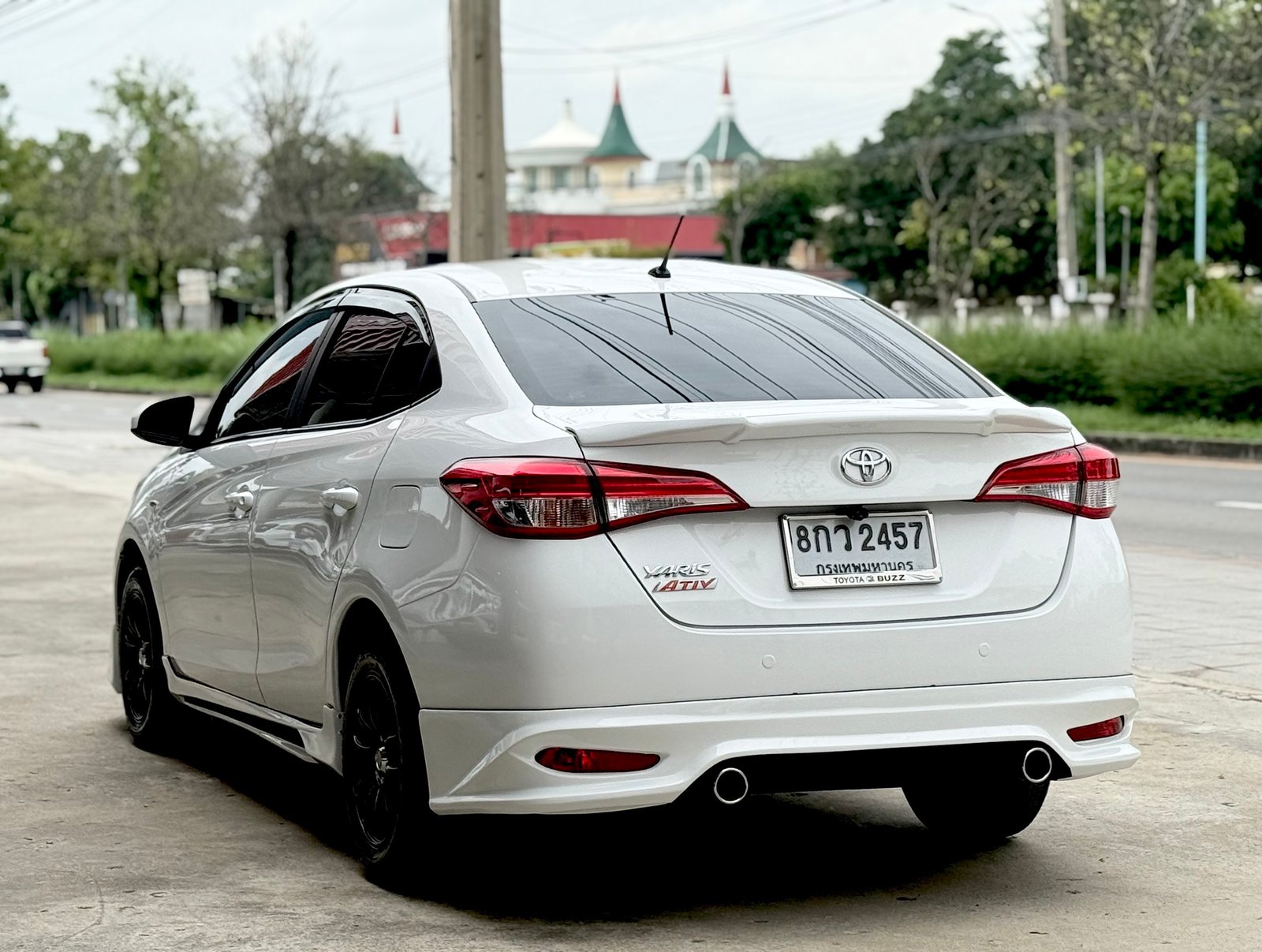 Yaris Ativ 1.2 Auto มือเดียว สวยมีเสน่ห์ ไม่เคยชน Yaris Ativ 1.2 Auto มือเดียว สวยมีเสน่ห์ ไม่เคยชน