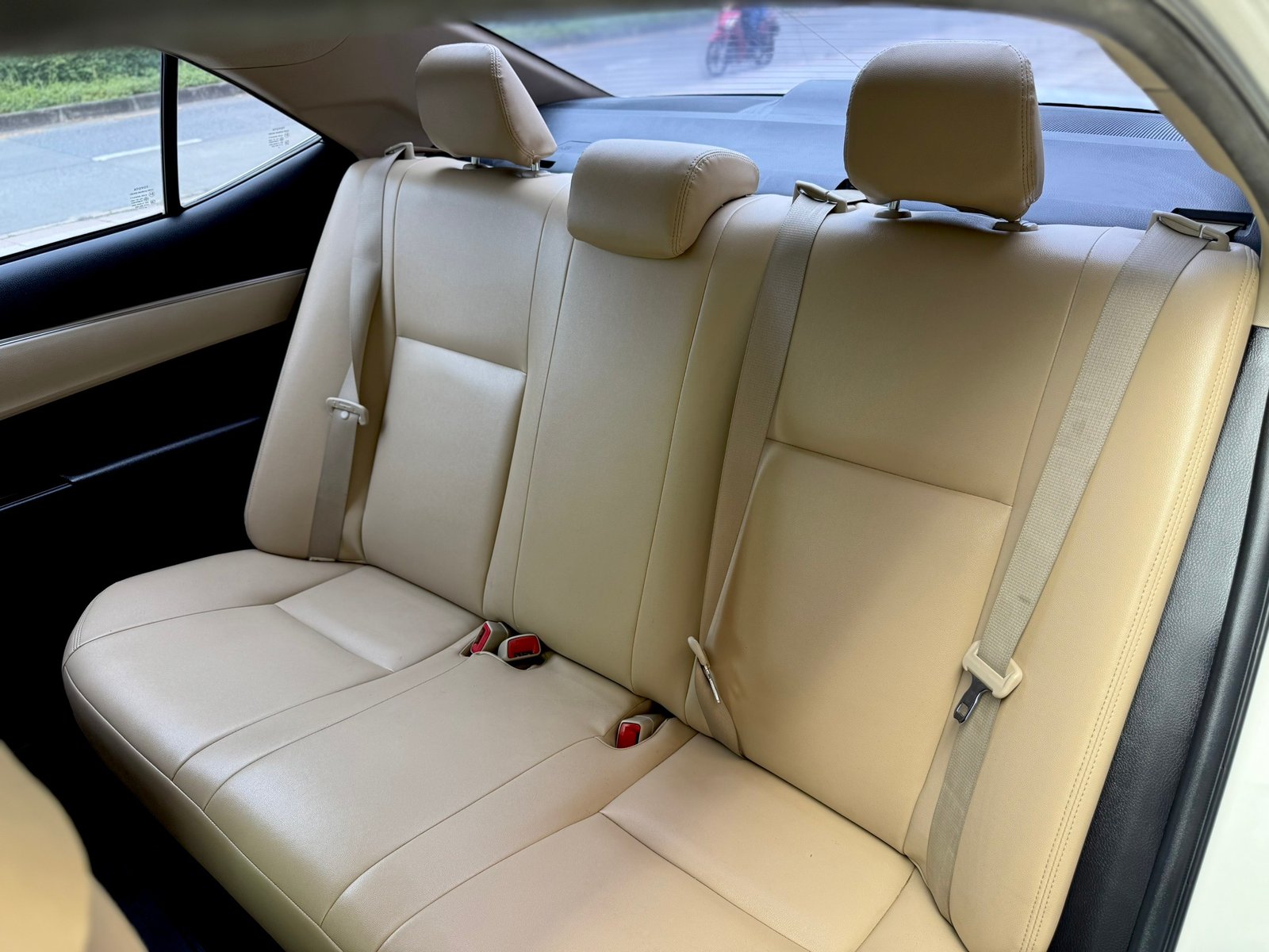 Altis 1.6 CNG โรงงาน มือเดียว รถบ้านแท้ไม่ใช่อดีตแท็กซี่
