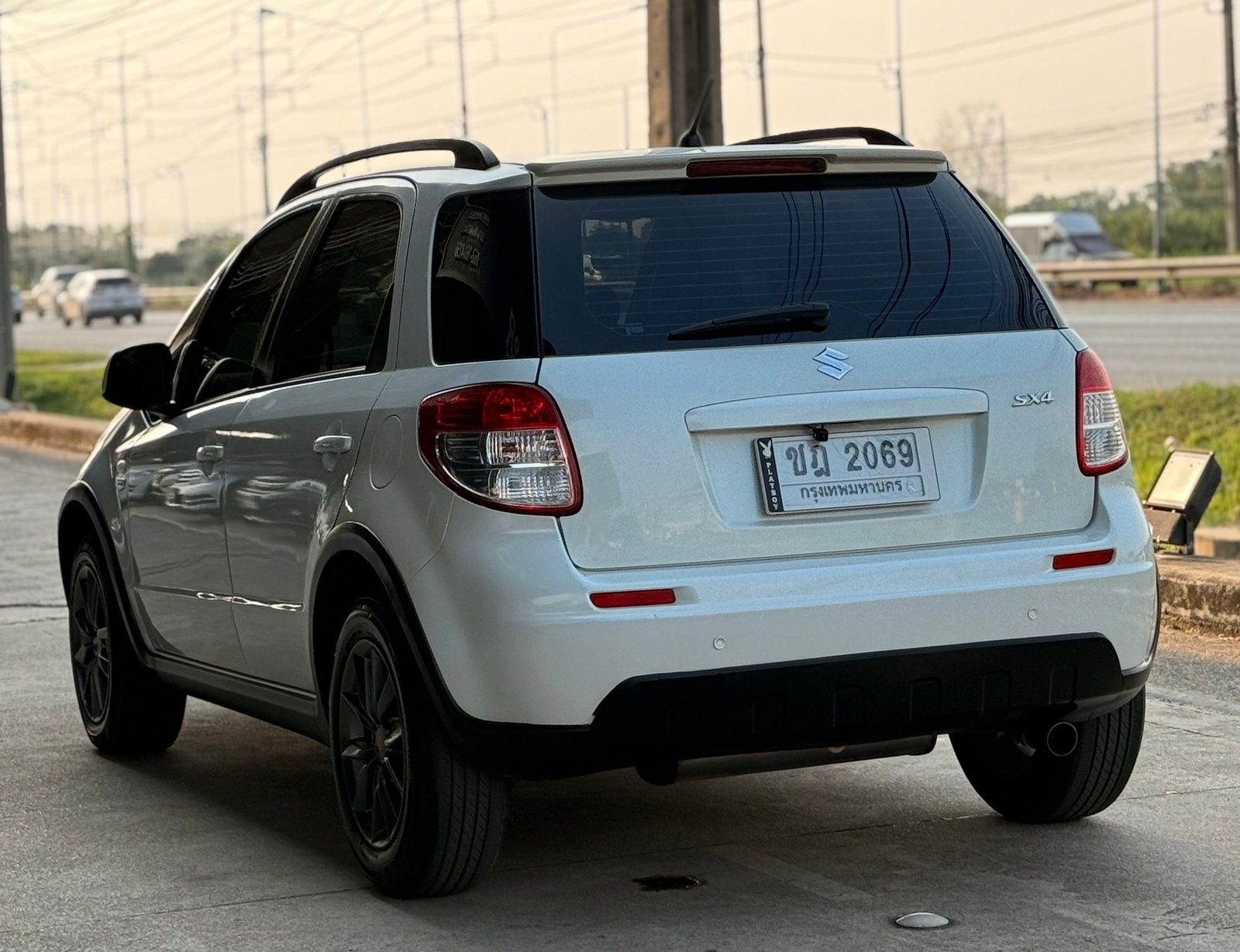 SX4 1.6Auto 4WD ตัวTOP พึ่งดูแลชุดใหญ่ไป 1 แสน มีบิลให้ครบ