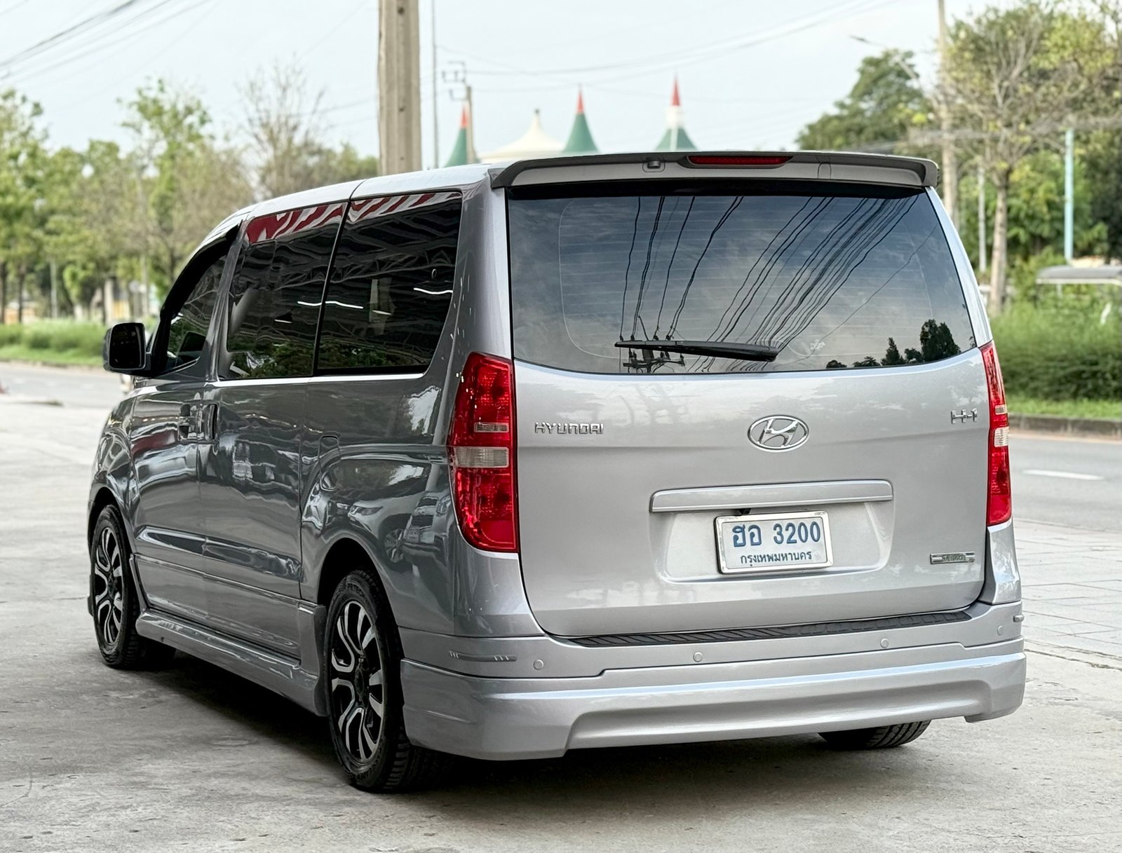 H1 2.5 Deluxe สวยมีเสน่ห์ ชุดเบาะVIPเต็มระบบ ฟรีดาวน์ H1 2.5 Deluxe สวยมีเสน่ห์ ชุดเบาะVIPเต็มระบบ ฟรีดาวน์