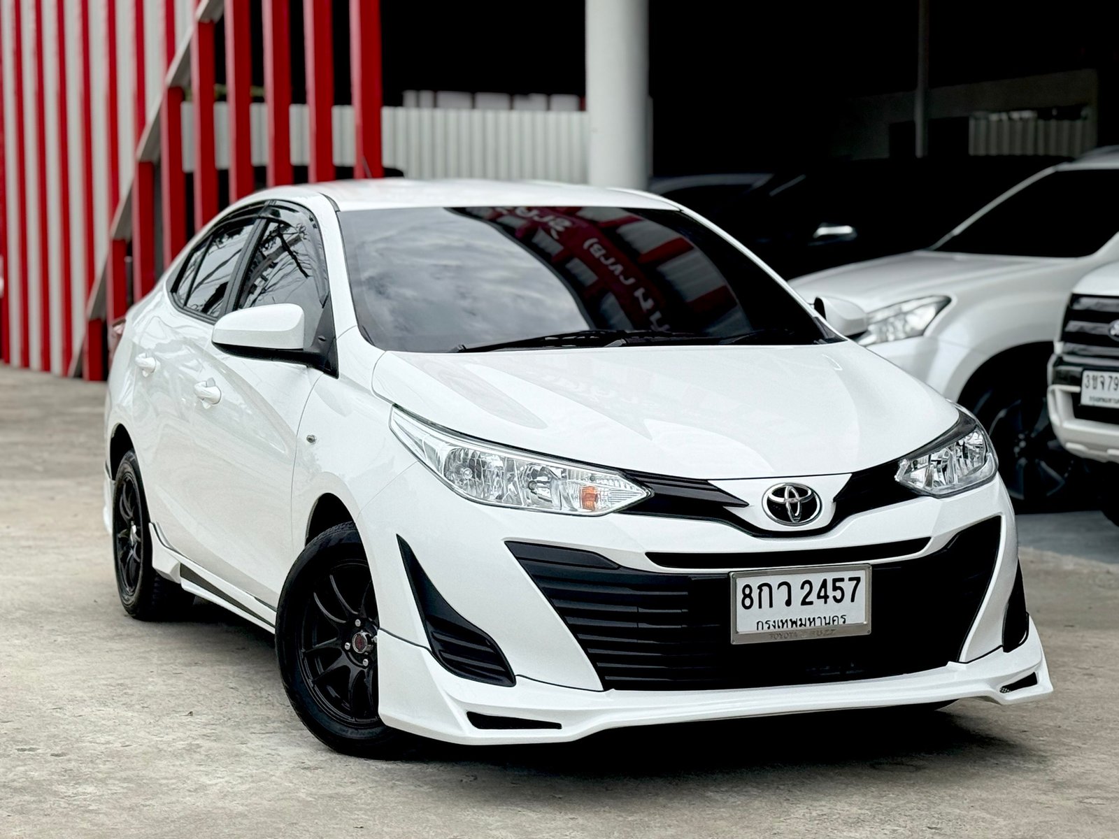 Yaris Ativ 1.2 Auto มือเดียว สวยมีเสน่ห์ ไม่เคยชน