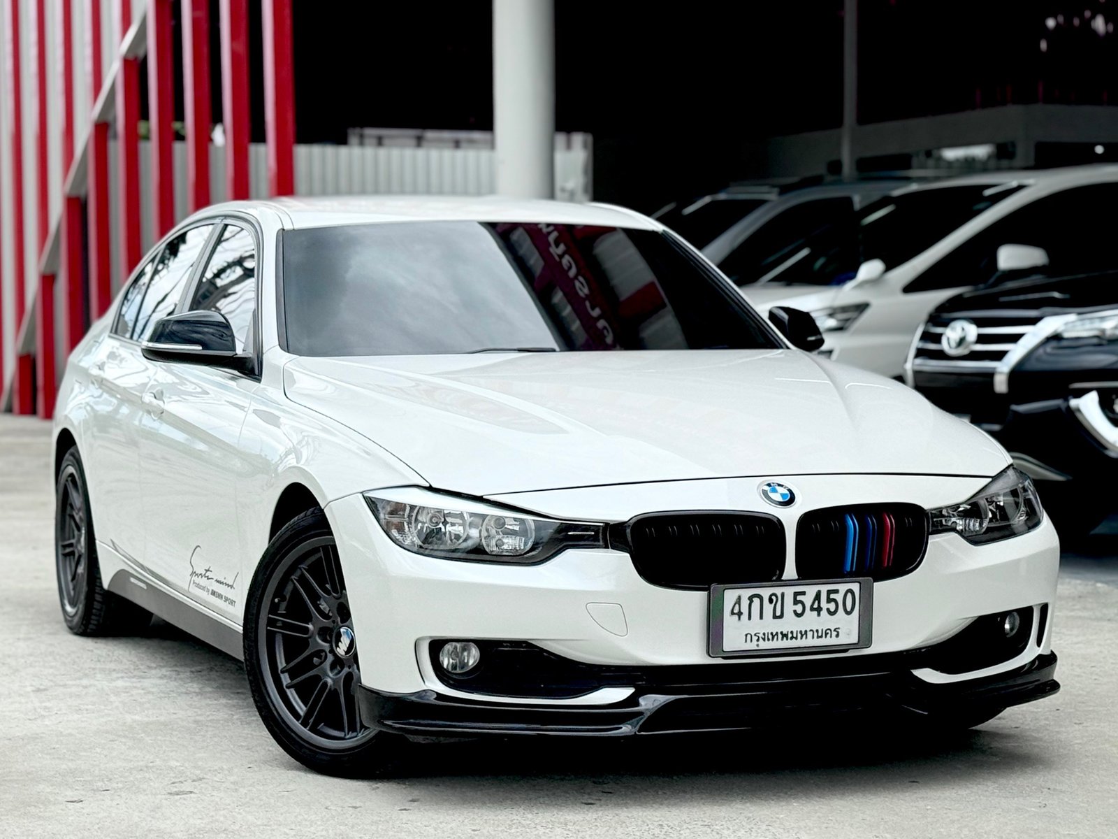 BMW F30 316i สวยมีเสน่ห์ สภาพสมบูรณ์ ขับดีมาก